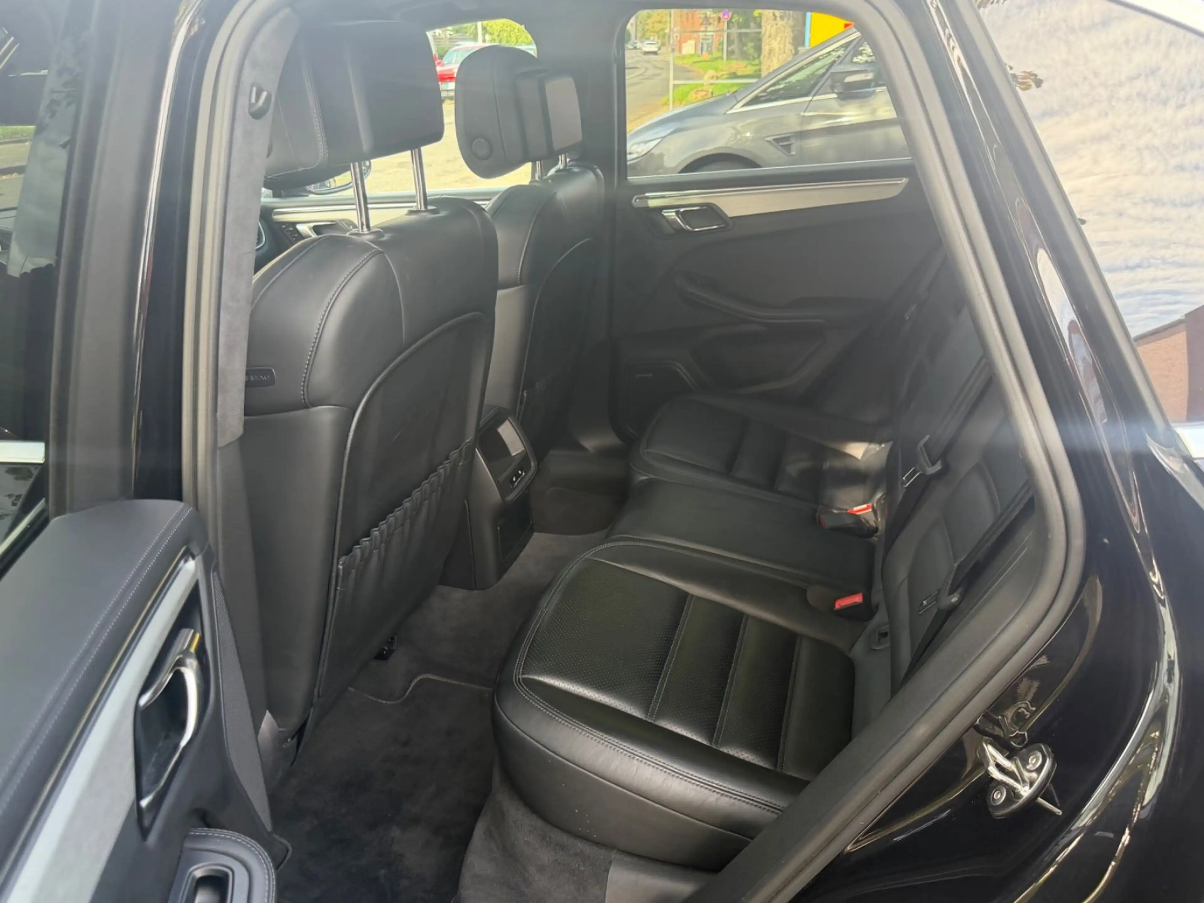 Porsche Macan Turbo /// 1 Hand /// Traum /// — photo 13