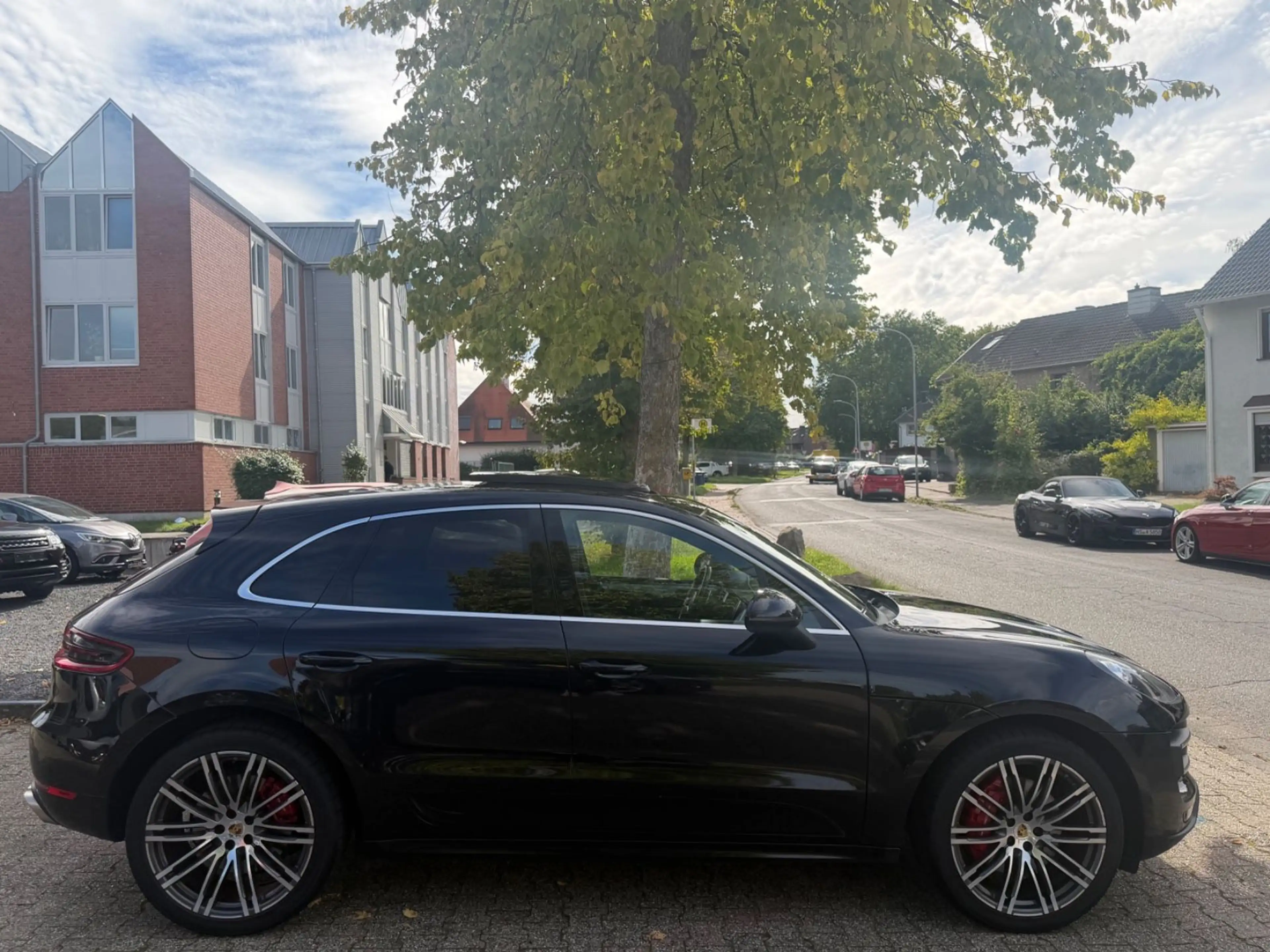 Porsche Macan Turbo /// 1 Hand /// Traum /// — photo 9