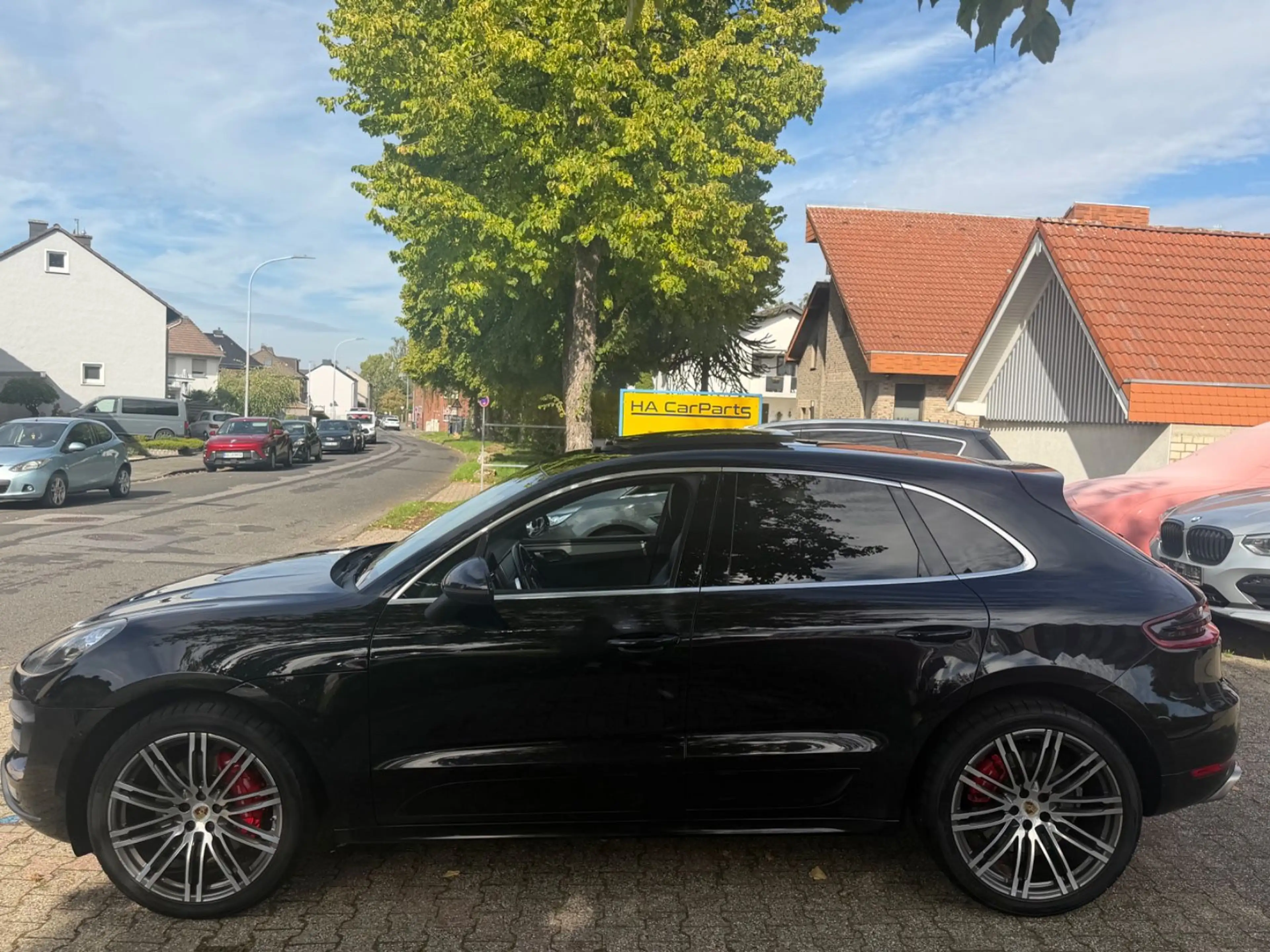 Porsche Macan Turbo /// 1 Hand /// Traum /// — photo 8