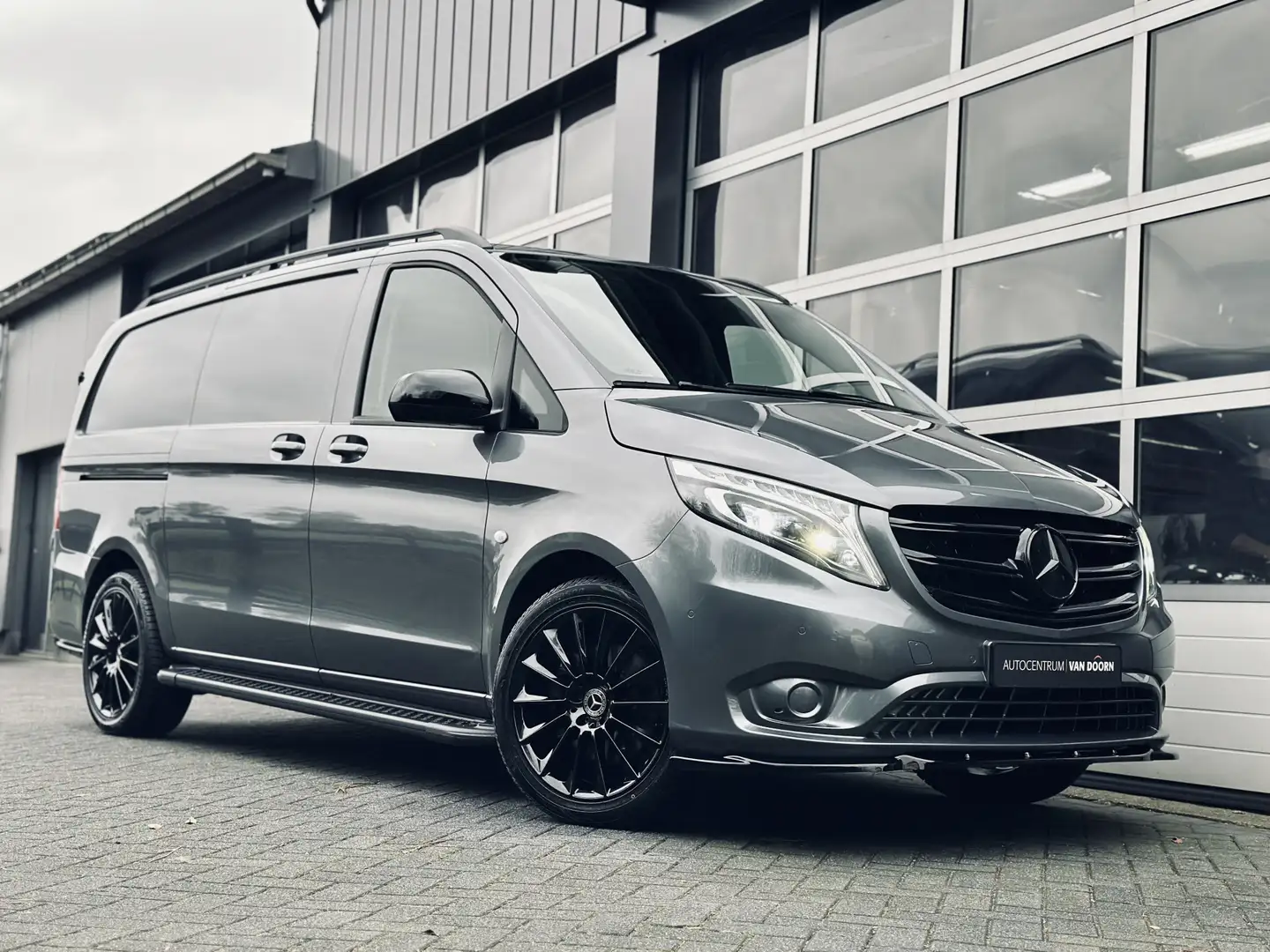 Mercedes-Benz Vito 119 CDI | Automaat | 4x4 | Lang | Exclusive | 4-Ma Gris - 1