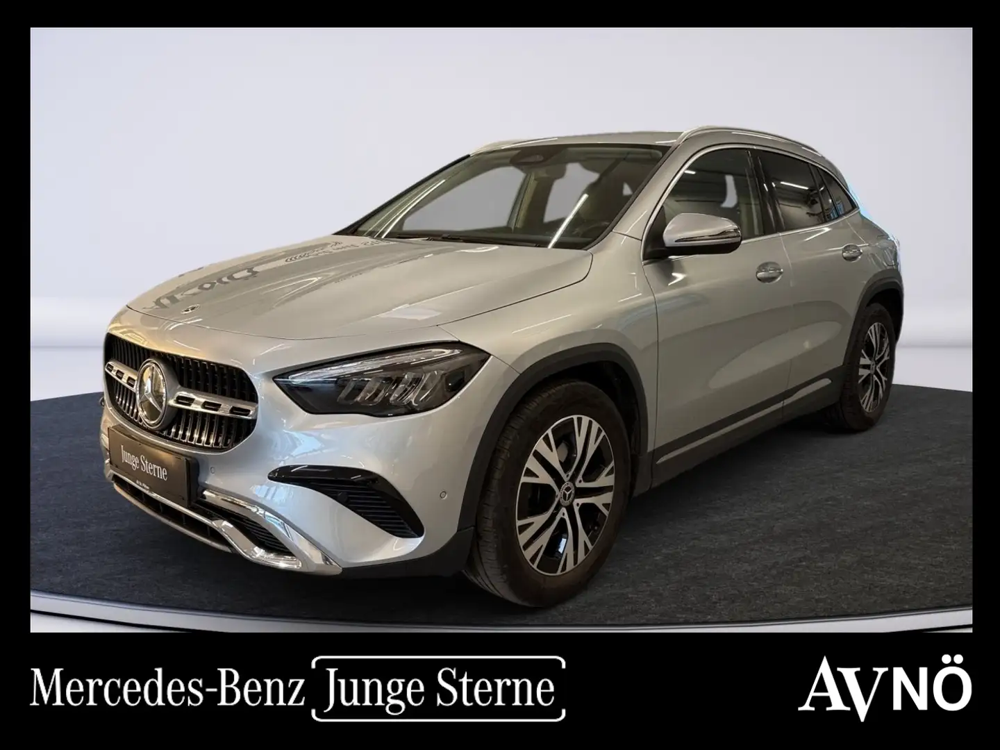 Mercedes-Benz GLA 200 d 4MATIC Navi AHK Progr. Kamera Sitzh. Silber - 1