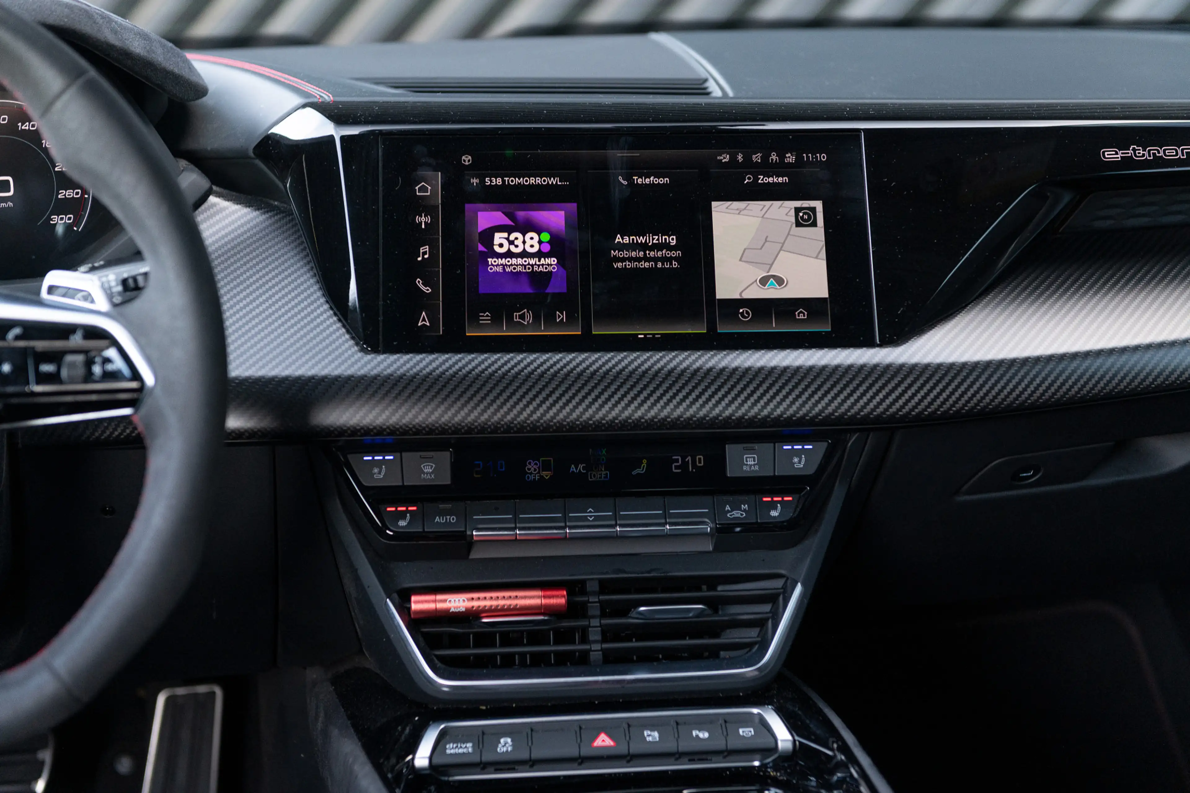 Audi RS e-tron GT quattro 93 kWh ACC Carbondak RS Seats B&O Massage — photo 36