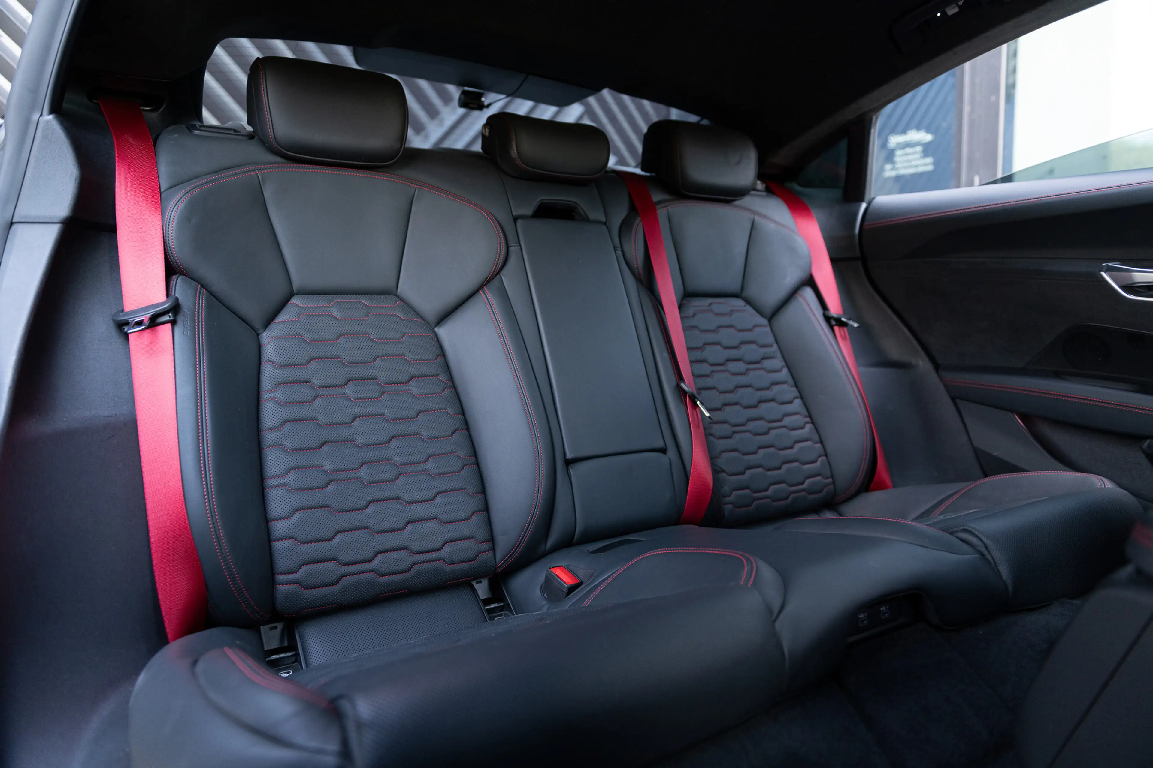 Audi RS e-tron GT quattro 93 kWh ACC Carbondak RS Seats B&O Massage — photo 47
