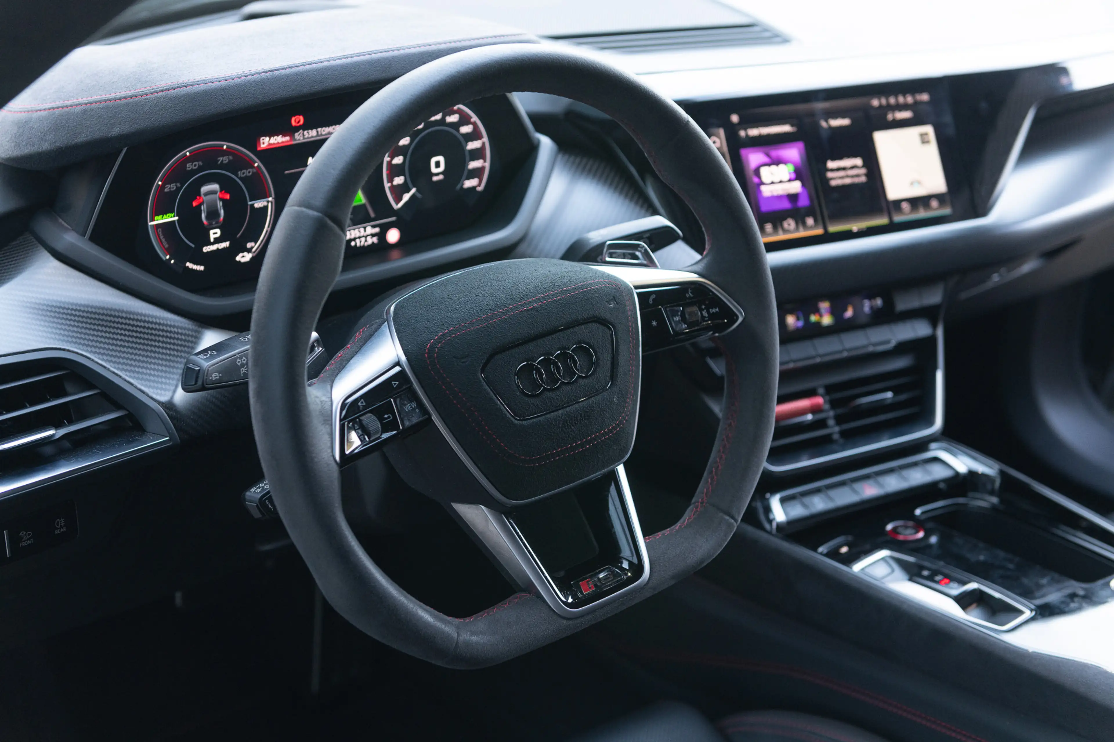 Audi RS e-tron GT quattro 93 kWh ACC Carbondak RS Seats B&O Massage — photo 30