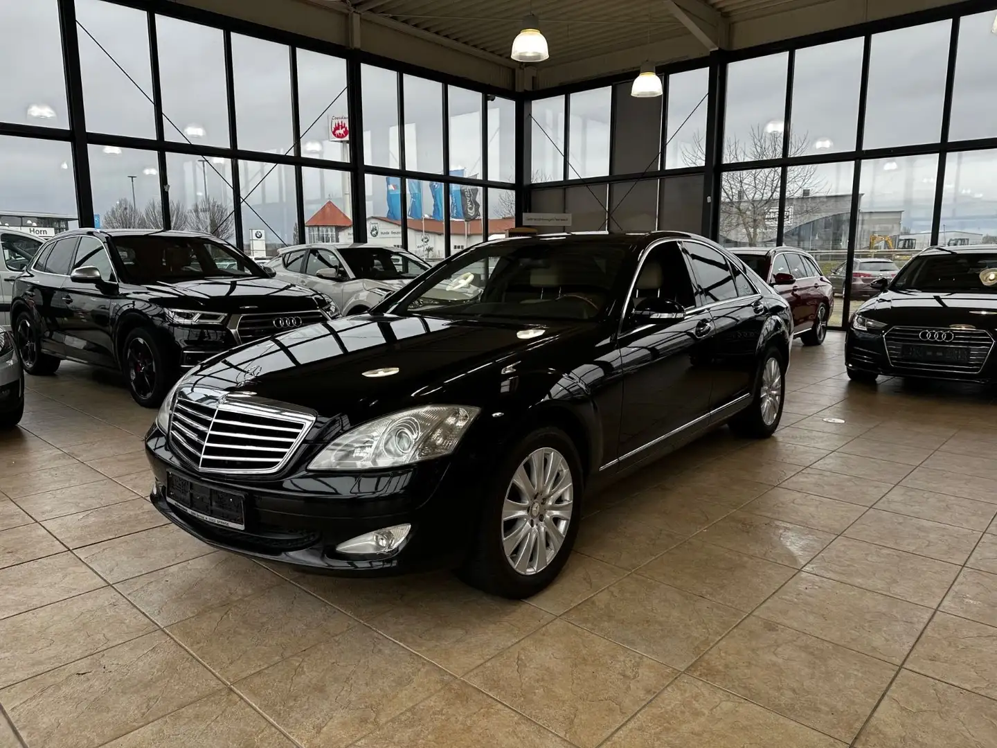 Mercedes-Benz S 320 S -Klasse Lim. S 320 CDI Schwarz - 1