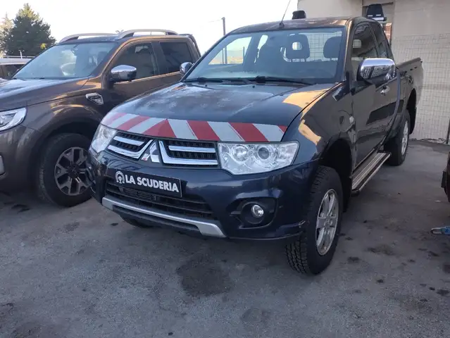 Mitsubishi L200 L200 s.cab 2.5 di-d Inform N1 E5