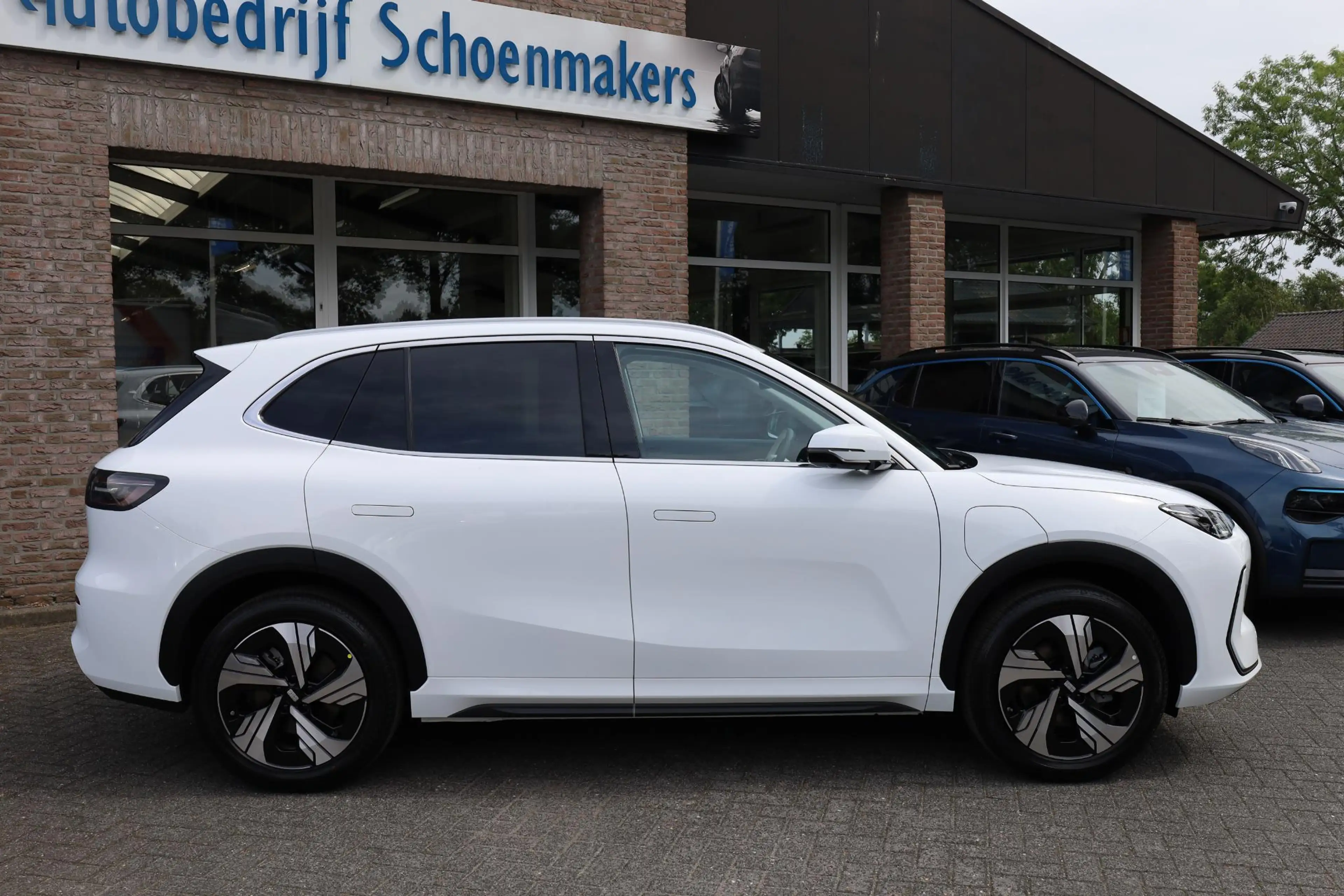 Geely E5 Max+ 68 kWh WIT-LEDER! 475KM-RIJBEREIK PANO MASSAG — photo 3