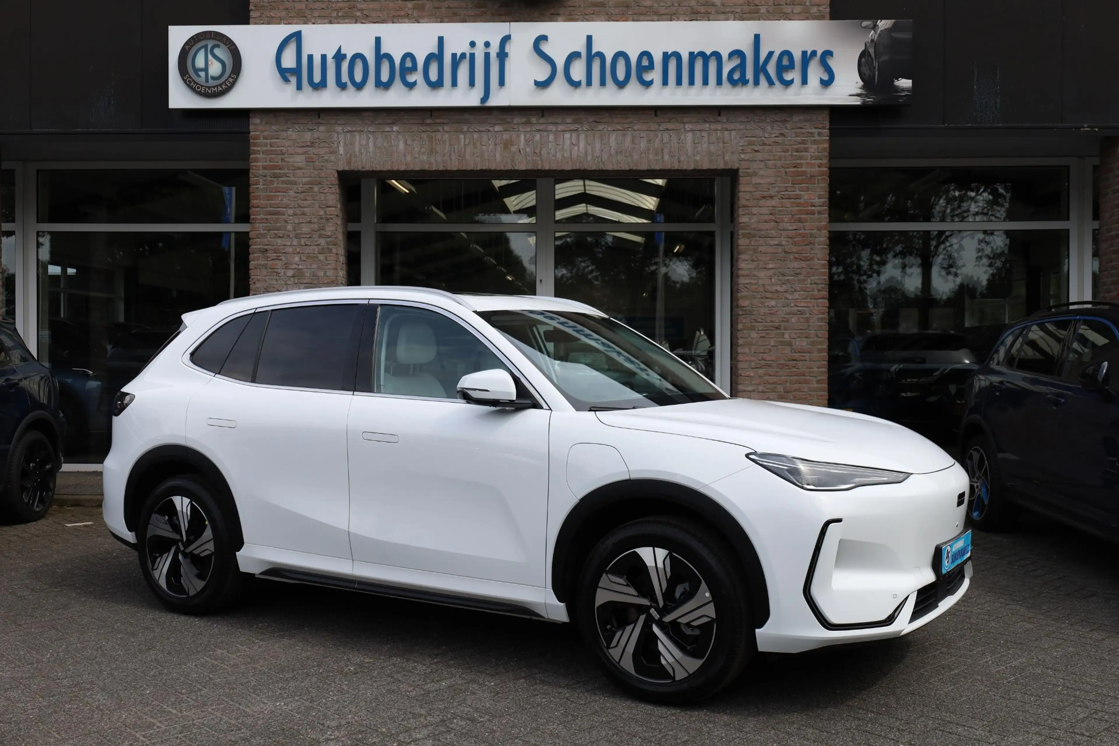 Geely E5 Max+ 68 kWh WIT-LEDER! 475KM-RIJBEREIK PANO MASSAG — photo 4