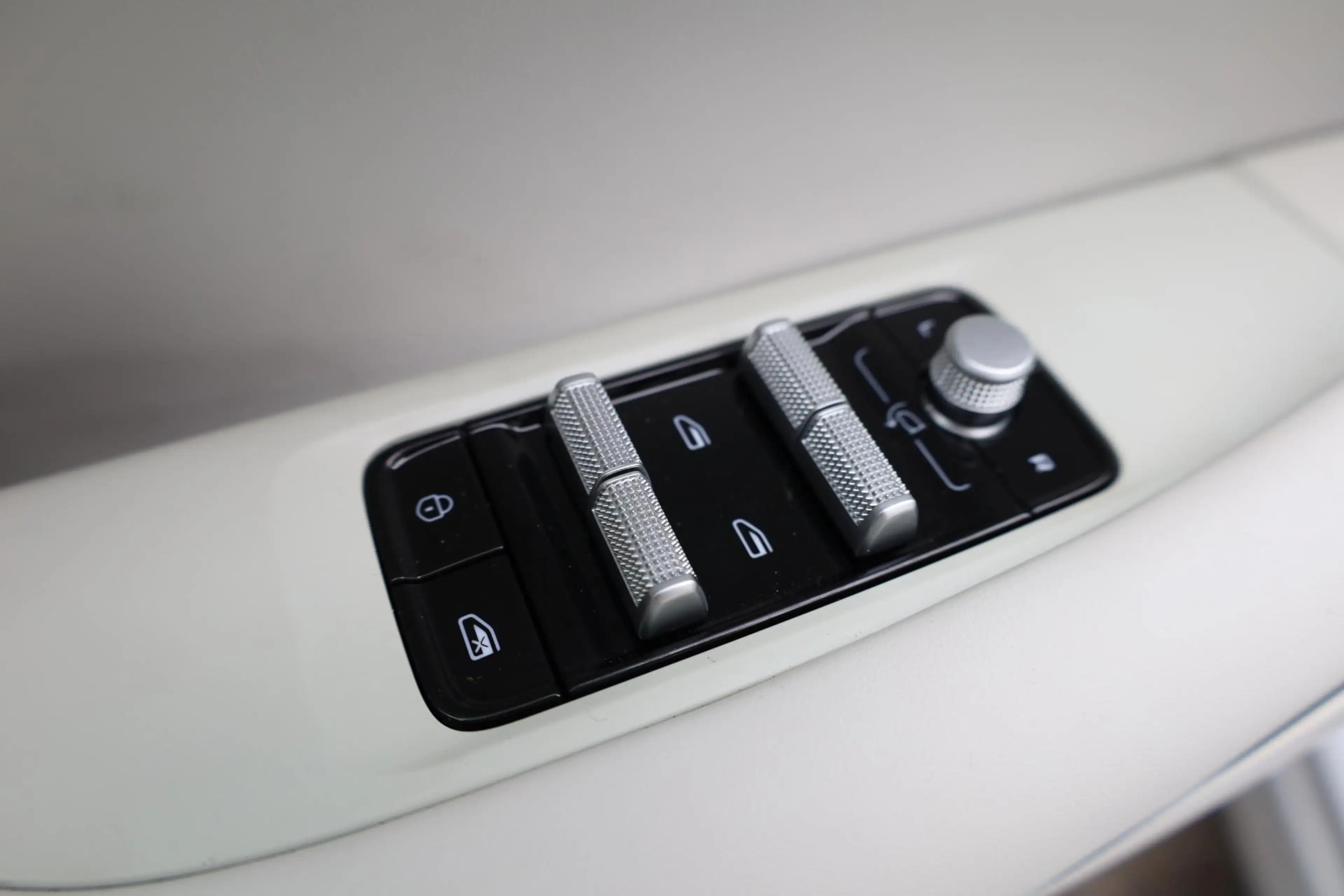 Geely E5 Max+ 68 kWh WIT-LEDER! 475KM-RIJBEREIK PANO MASSAG — photo 38