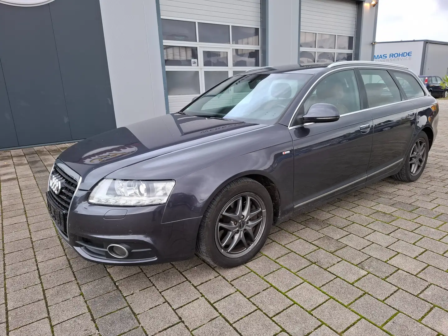 Audi A6 3.0 TFSI quattro S-Line,SHZ hinten,SSD,RFK Gris - 2