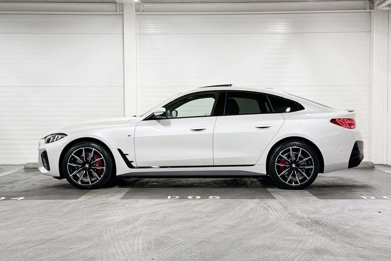 BMW i4 eDrive40 | M-Sport Pro | Innovation Pack | Comfort Wit - 2