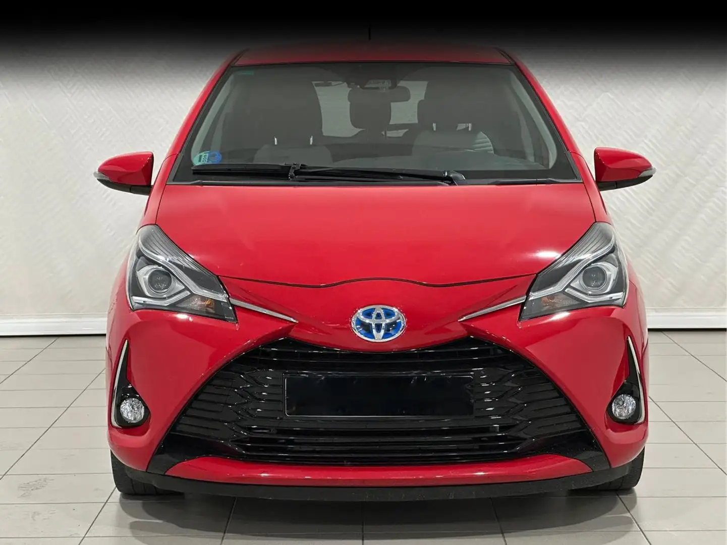 Toyota Yaris 1.5 100h Feel! Rojo - 2