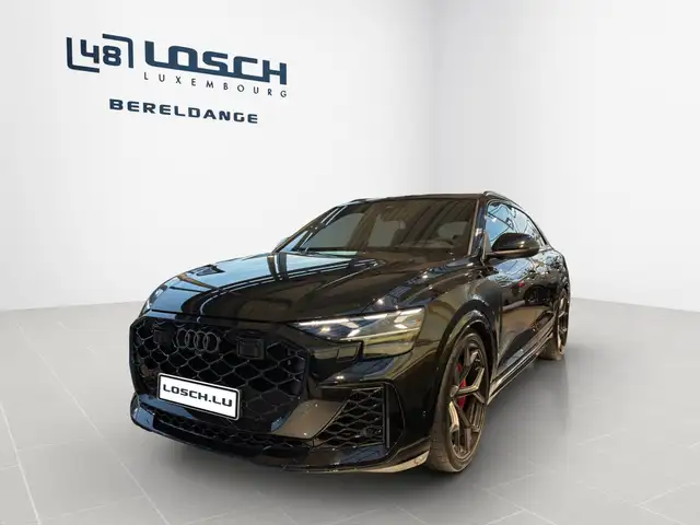 Audi RS Q8 SUV performance