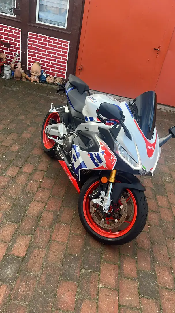 Aprilia RS 660 racing scheibe und mivv Abgasanlage usw. - 1