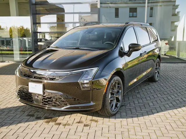 Chrysler Pacifica Limited AWD 7-Sitzer