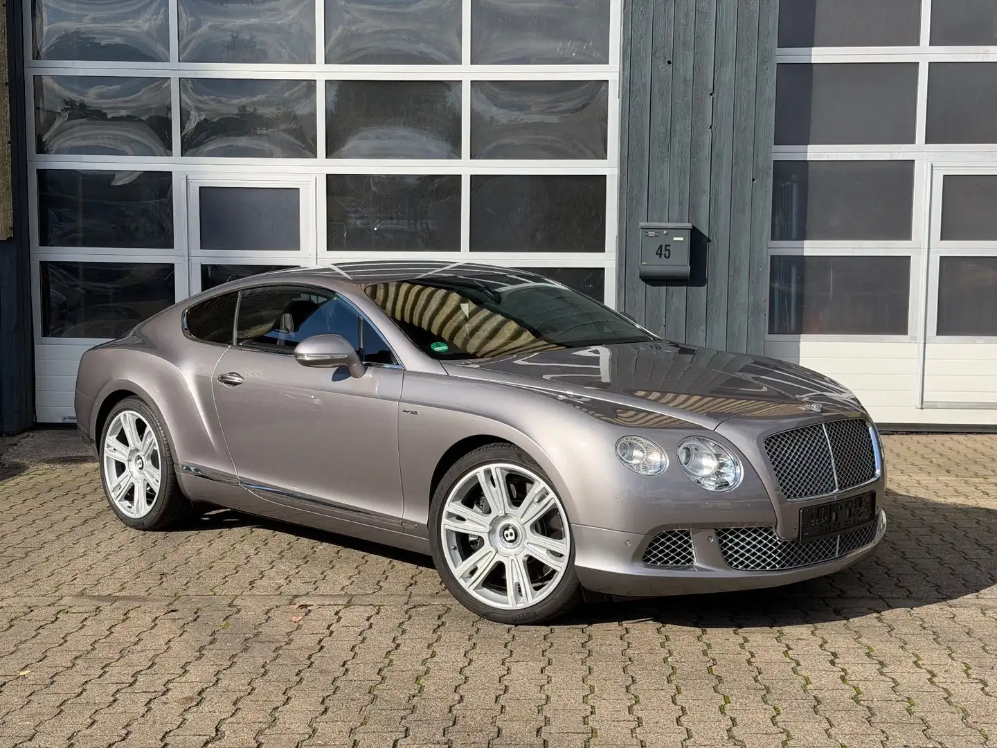 Bentley Continental GT /W12 Gris - 2
