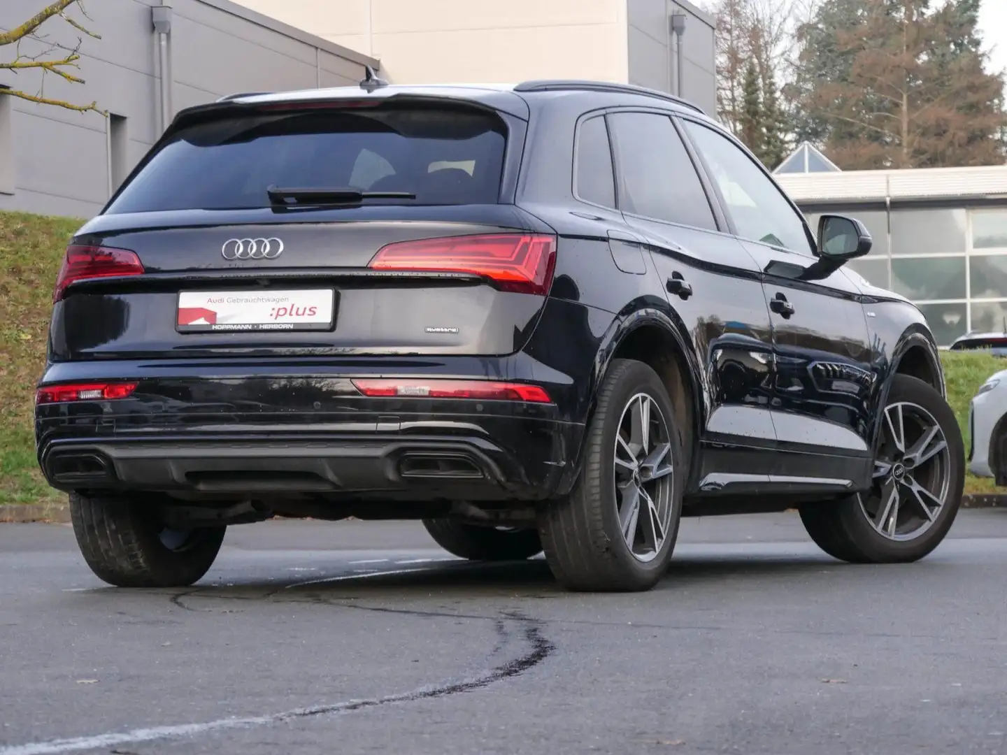 Audi Q5 40 TDI quattro S-Line Black AHK Matrix Schwarz - 2