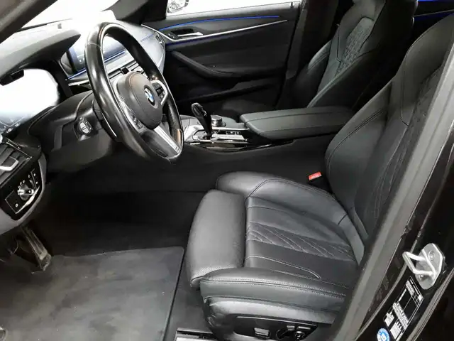 BMW 5 Series view 7
