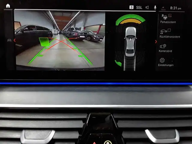 BMW 5 Series view 16