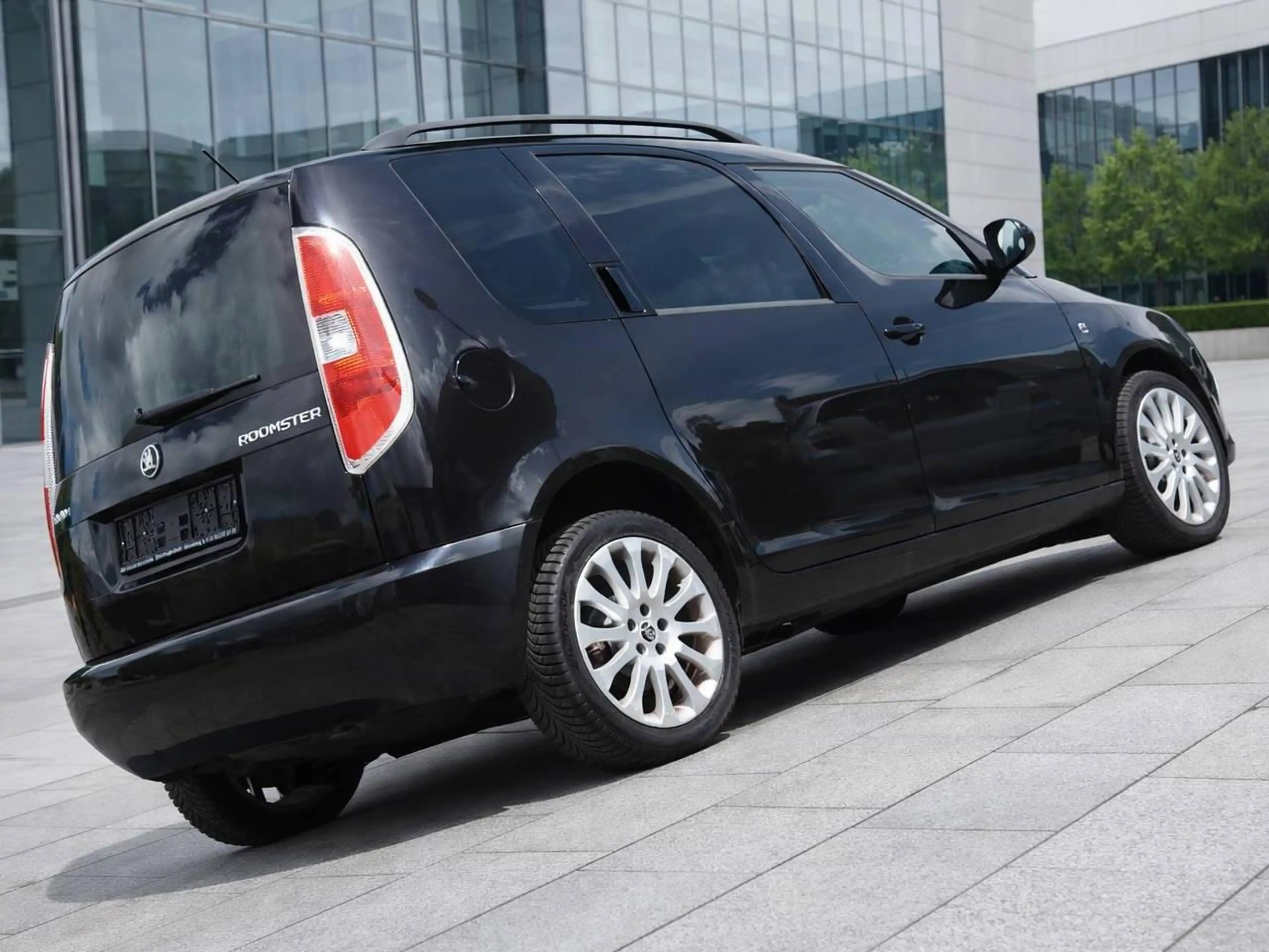 Skoda Roomster 1.2 TSI . Klima. Ganzjahresreifen. Sitzheizung! — photo 4