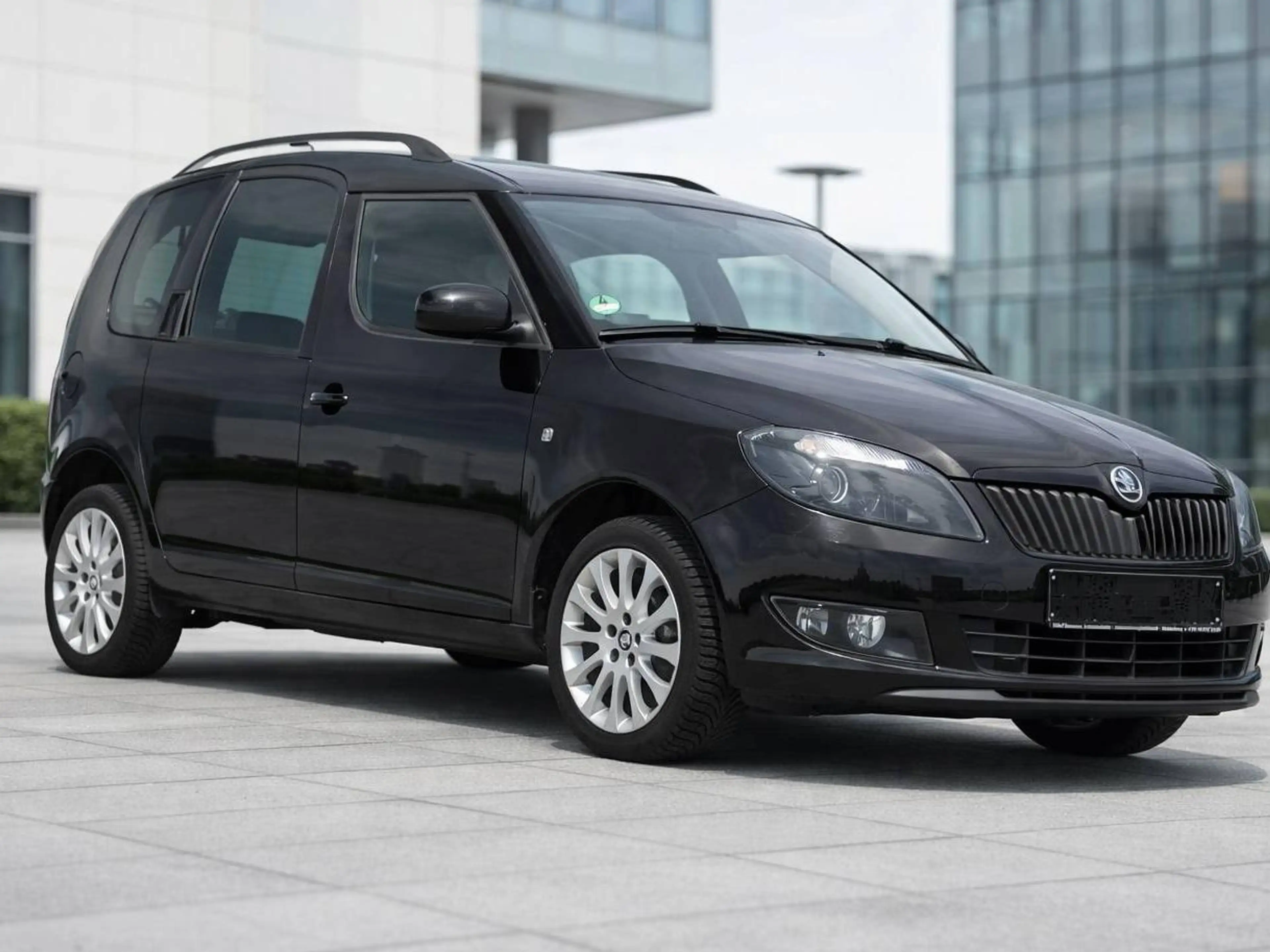 Skoda Roomster 1.2 TSI . Klima. Ganzjahresreifen. Sitzheizung! — photo 3