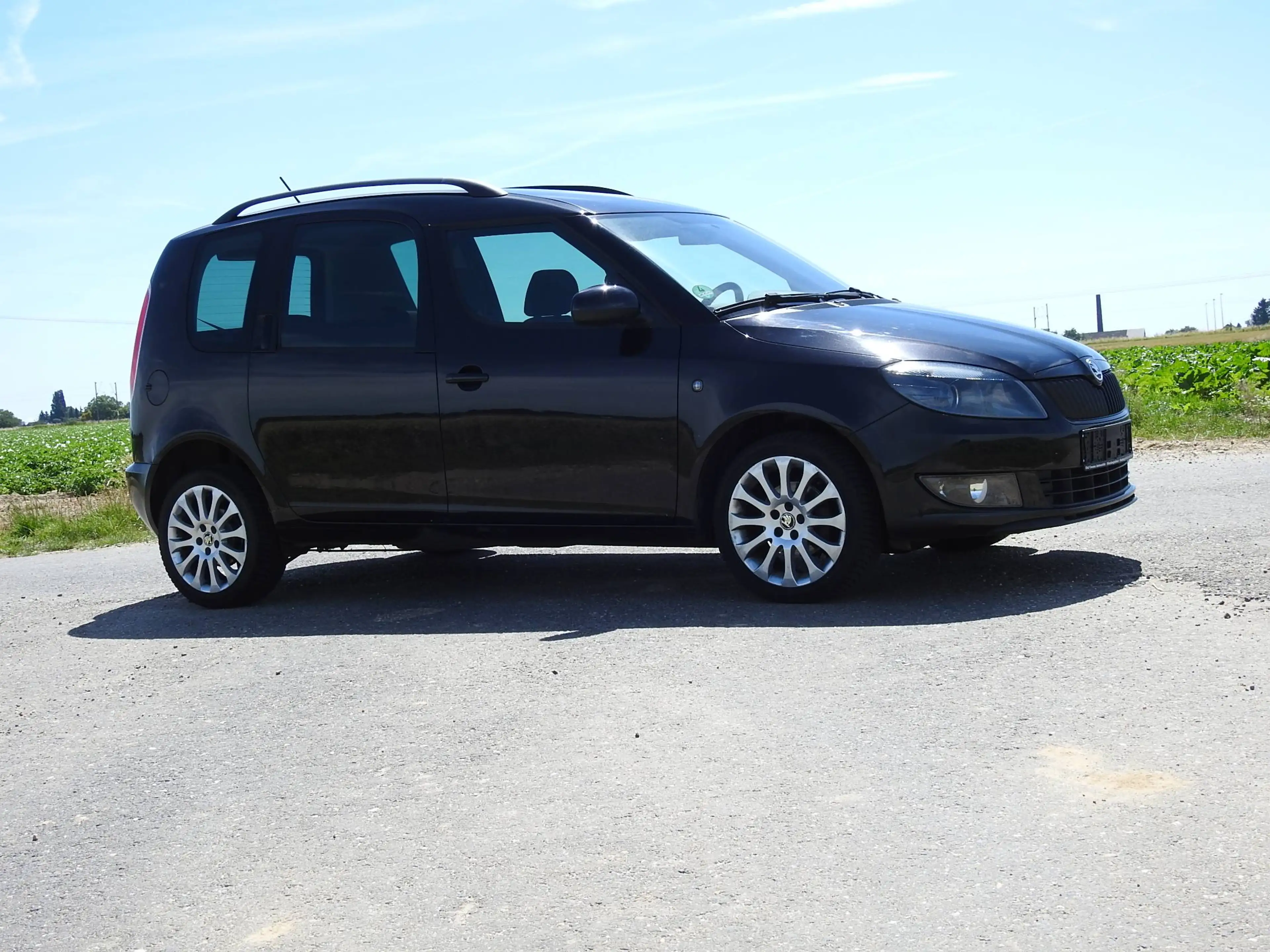 Skoda Roomster 1.2 TSI . Klima. Ganzjahresreifen. Sitzheizung! — photo 15