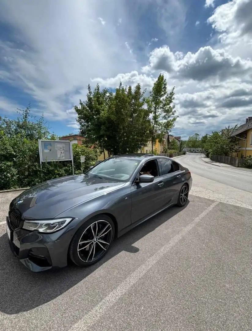 BMW 318 318d M Sport Aut. - 1