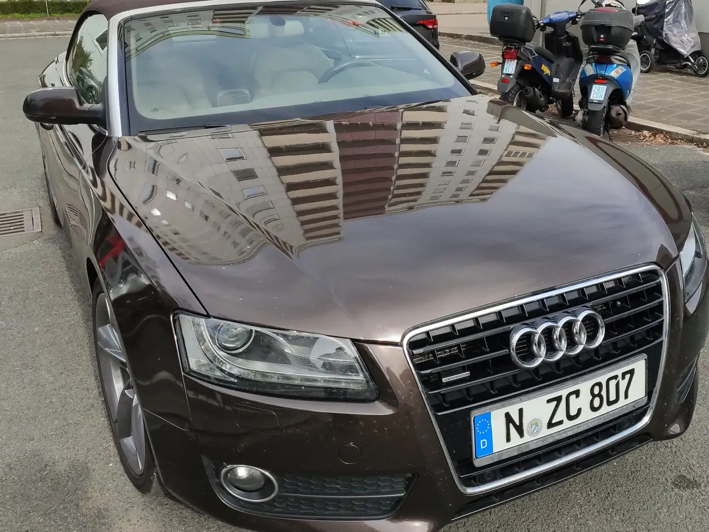 Audi A5 A5 Cabrio 3.0 TDI DPF quattro S tronic Brun - 1