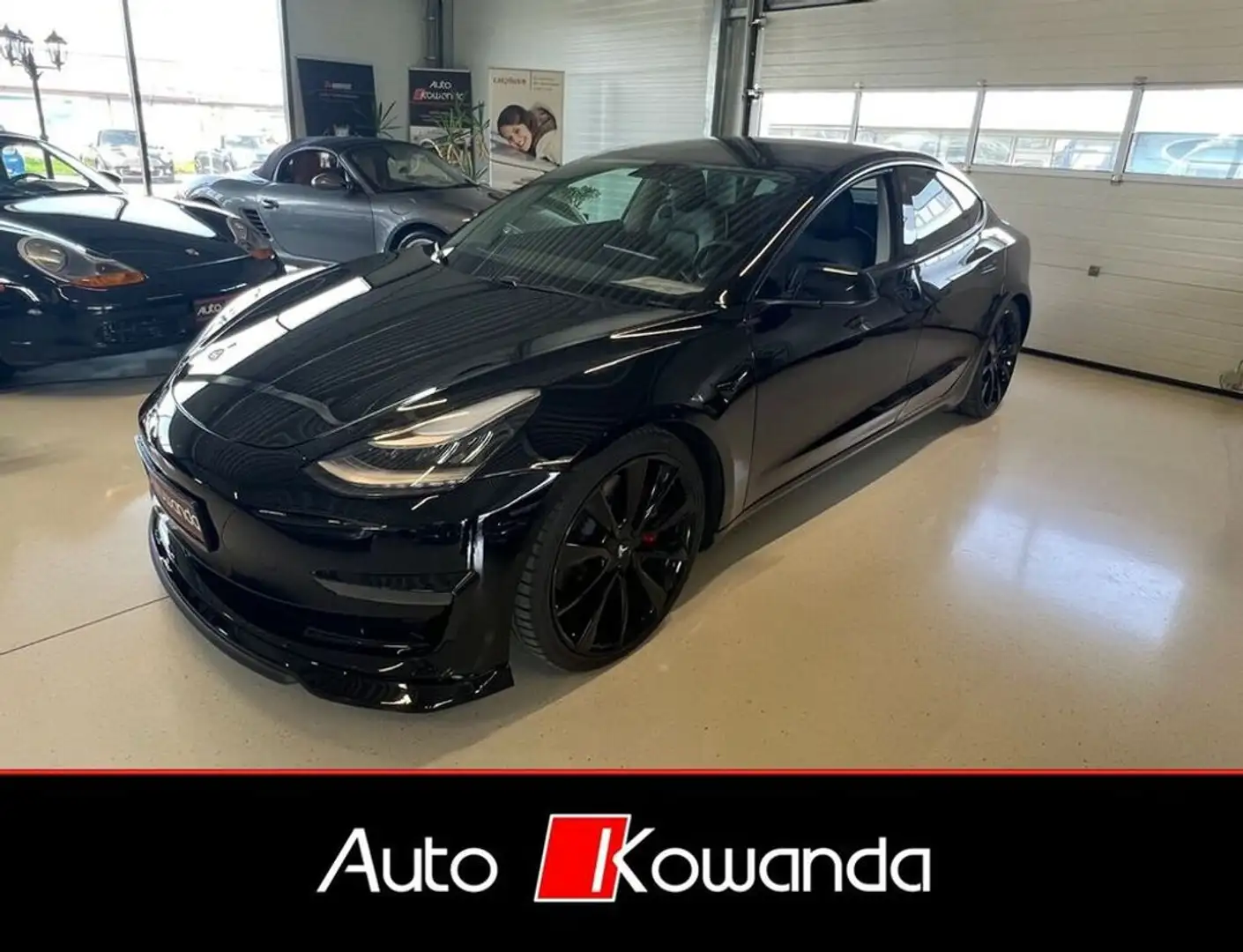 Tesla Model 3 Performance Edition Dual AWD Schwarz - 2