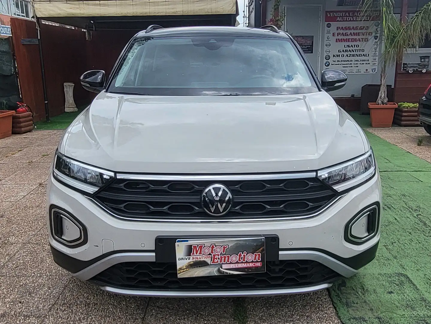 Volkswagen T-Roc T-Roc 2022 1.0 tsi LIFE 110cv PREEZZO REALE Bianco - 2