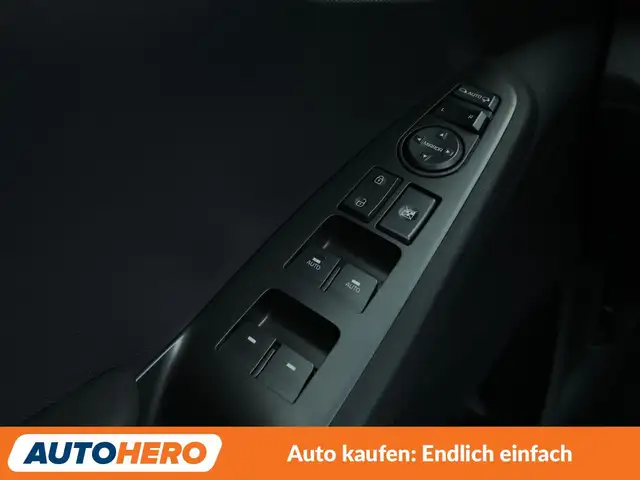 Hyundai Ioniq view 28