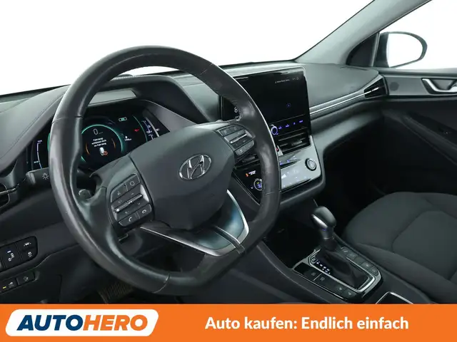 Hyundai Ioniq view 11