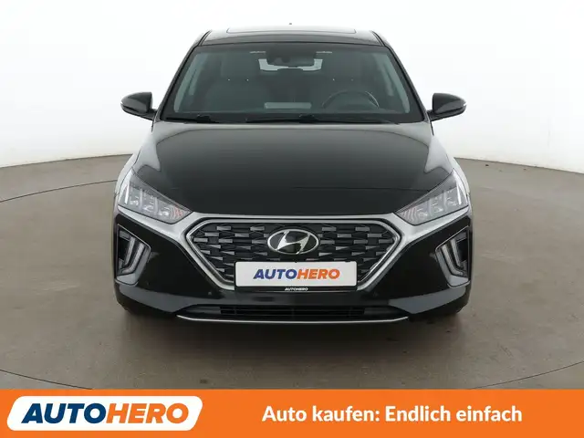 Hyundai Ioniq view 9