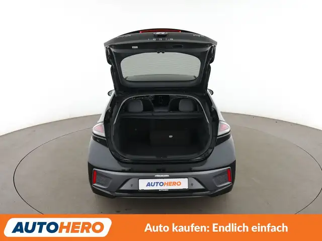 Hyundai Ioniq view 16