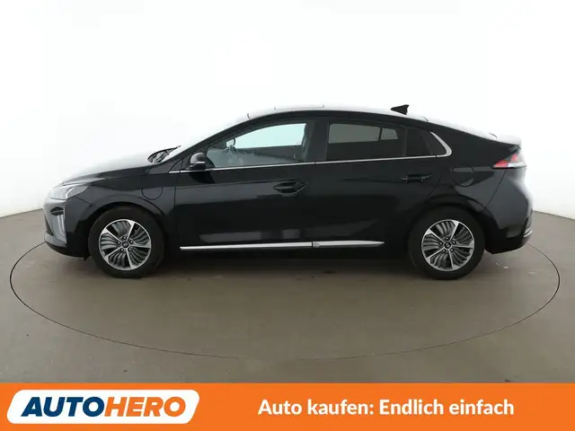 Hyundai Ioniq view 3