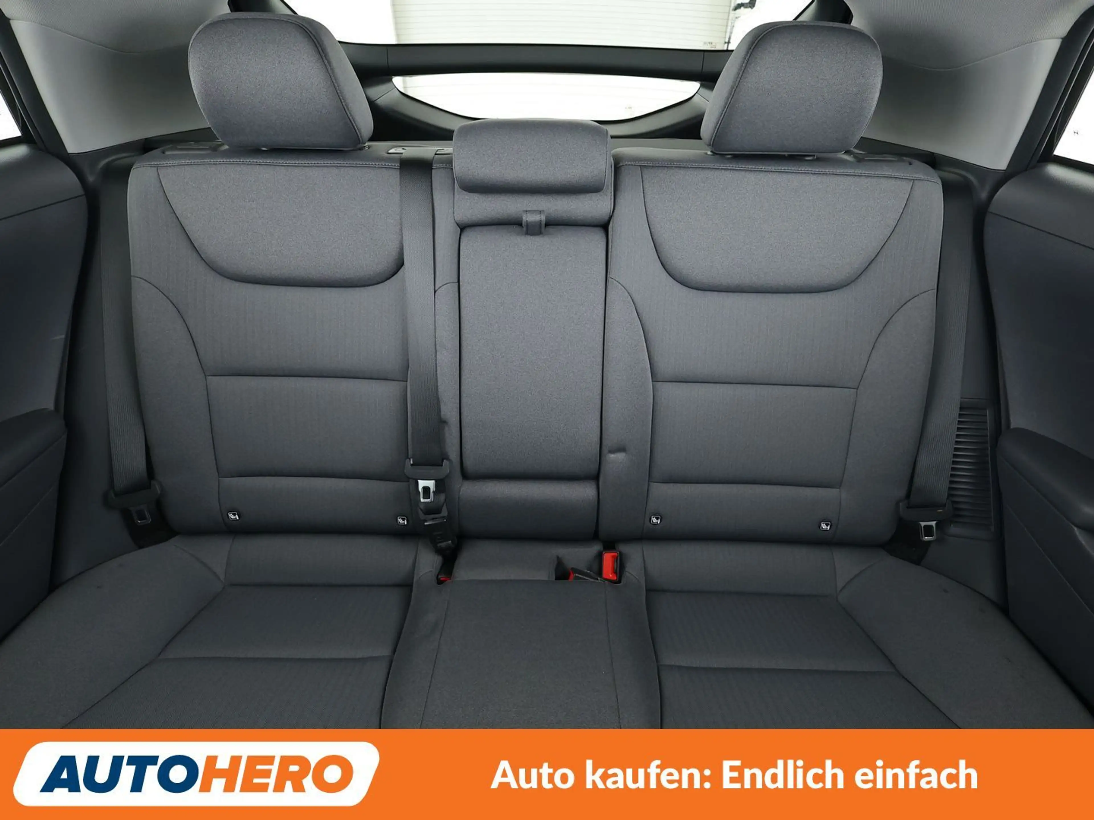 Hyundai IONIQ 1.6 Plug-in Hybrid Advantage Aut.*NAVI*LED* — photo 15