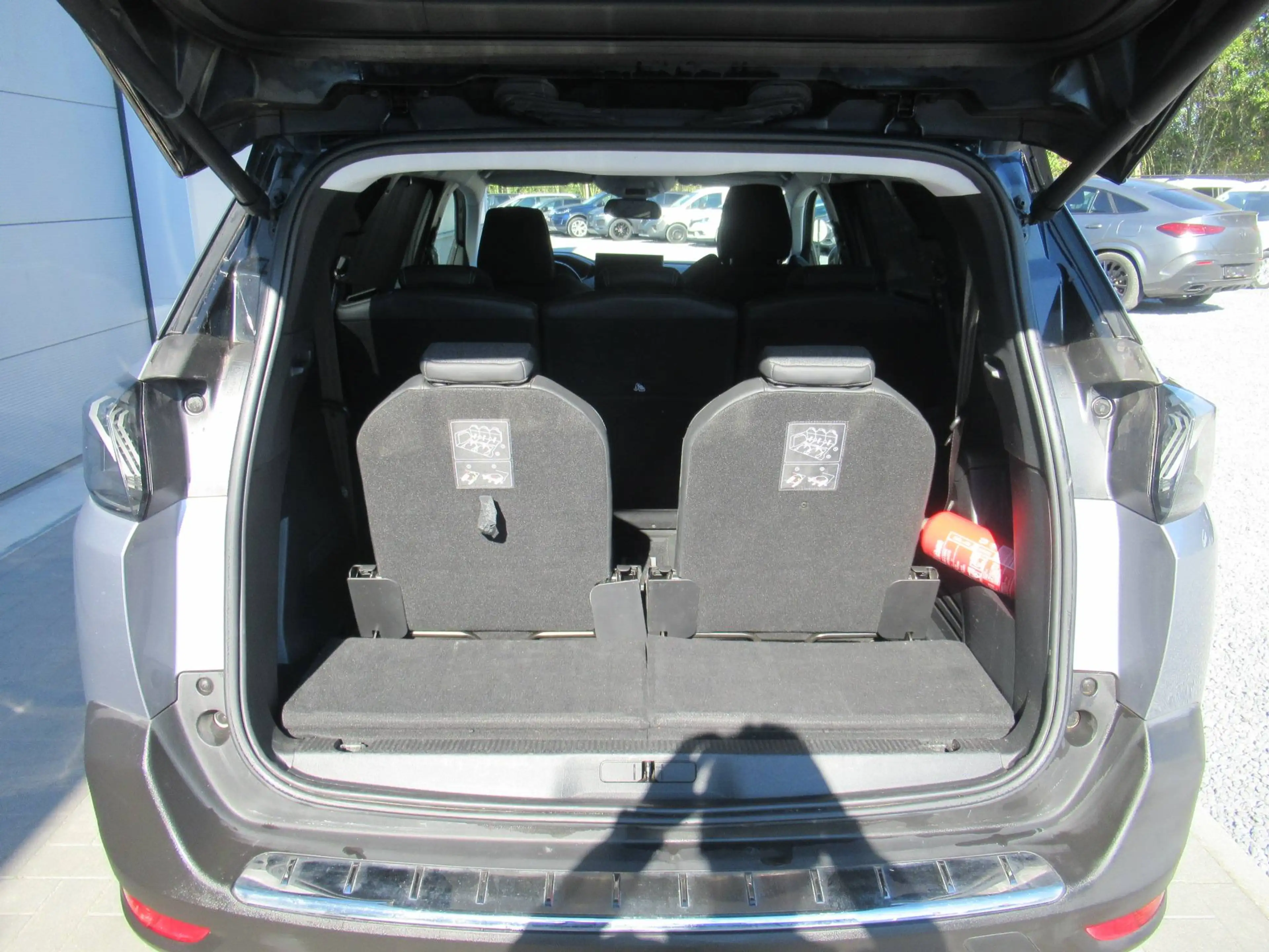 Peugeot 5008 1.2i Aut. Allure 7pl /€10.735 netto / 1/2 leder / Navi / ... — photo 11