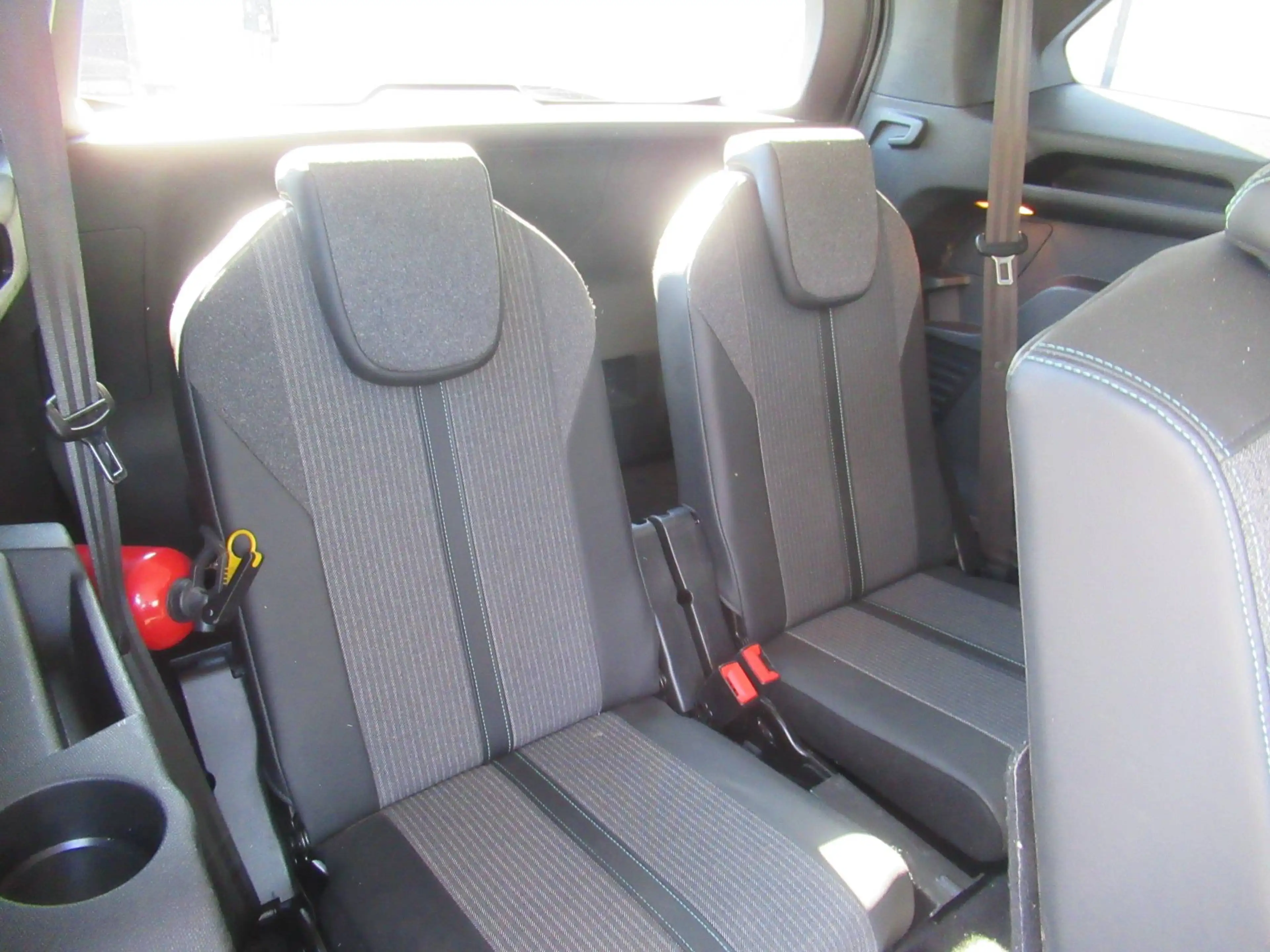 Peugeot 5008 1.2i Aut. Allure 7pl /€10.735 netto / 1/2 leder / Navi / ... — photo 10