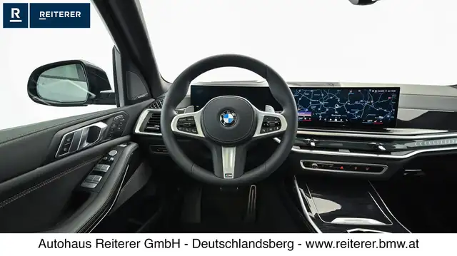 BMW X7 view 14