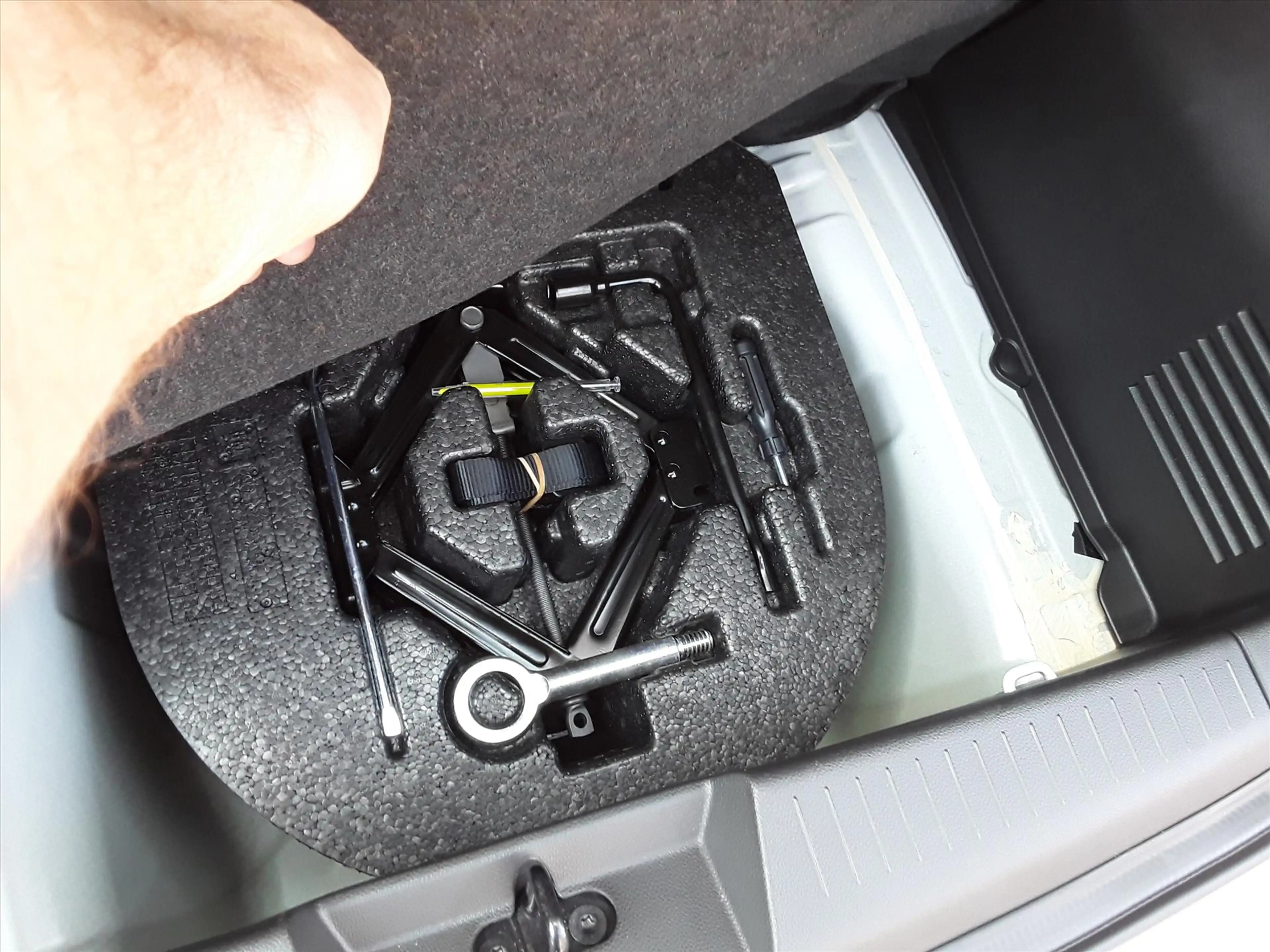 Opel Karl 1.0 Start/Stop 75pk 120 Jaar Edition PDC/ML/15" — photo 9