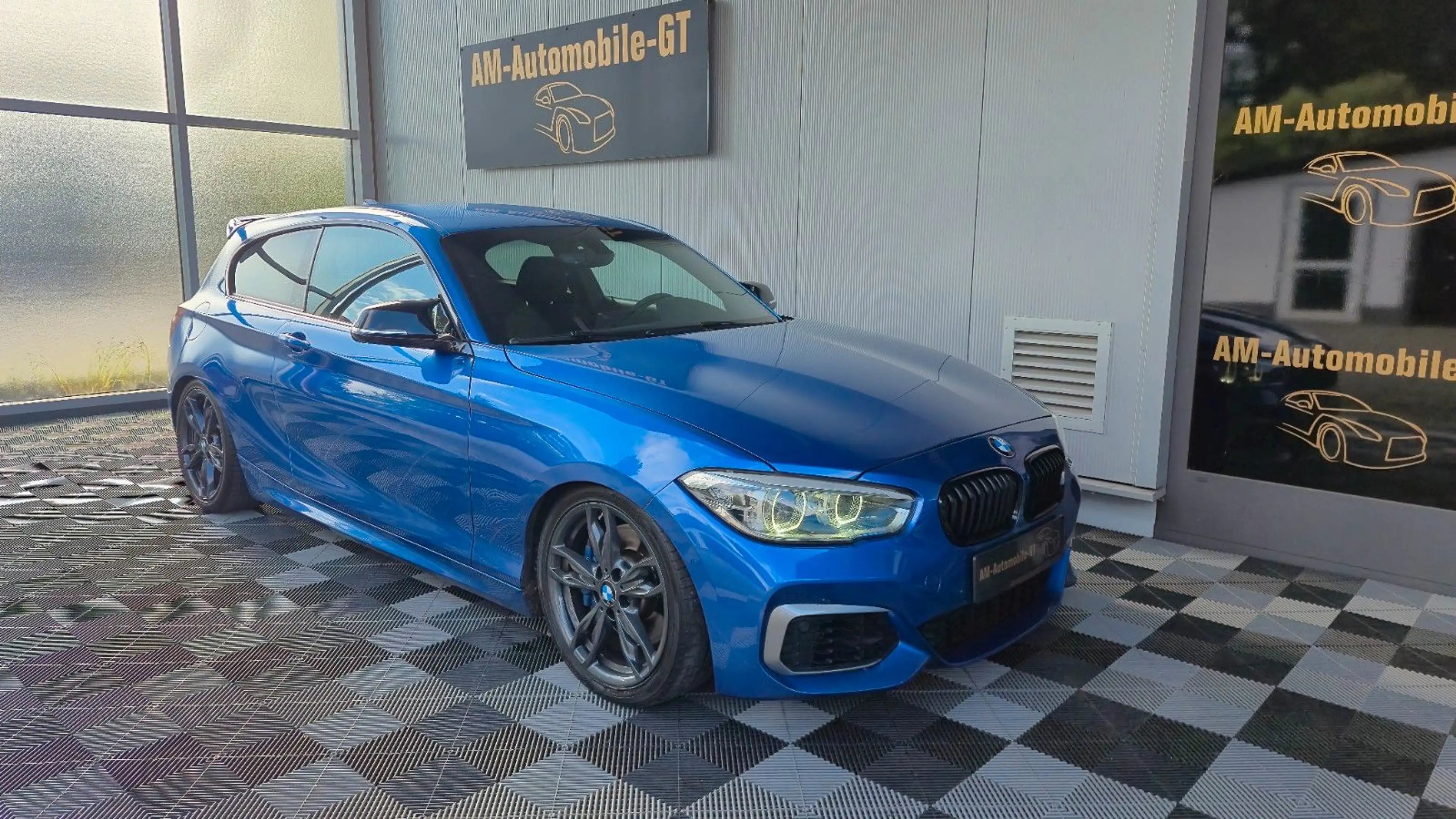 BMW 135 1 Limousine 3-trg. M135 i*RWD*LED* — photo 6