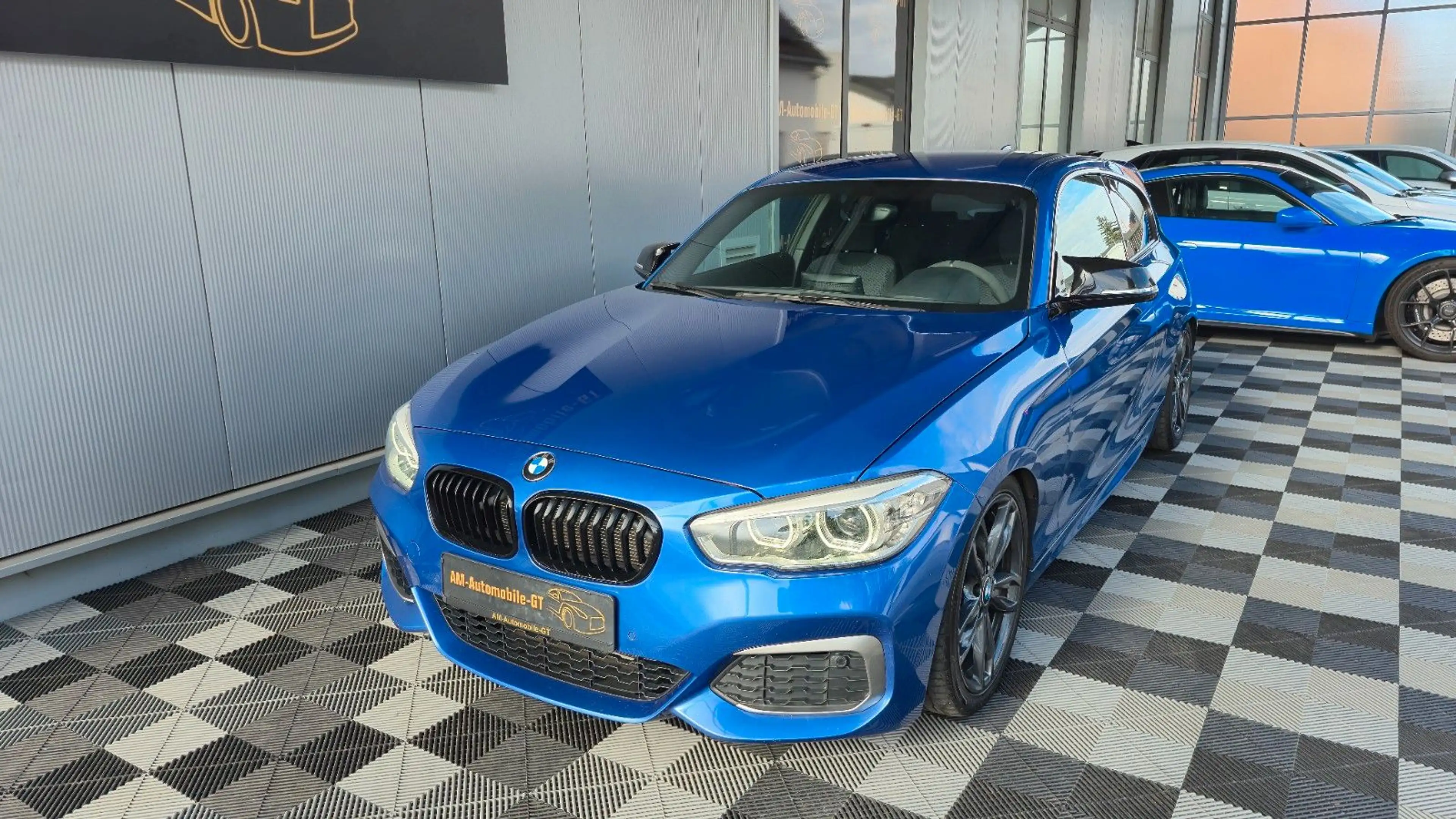 BMW 135 1 Limousine 3-trg. M135 i*RWD*LED* — photo 2