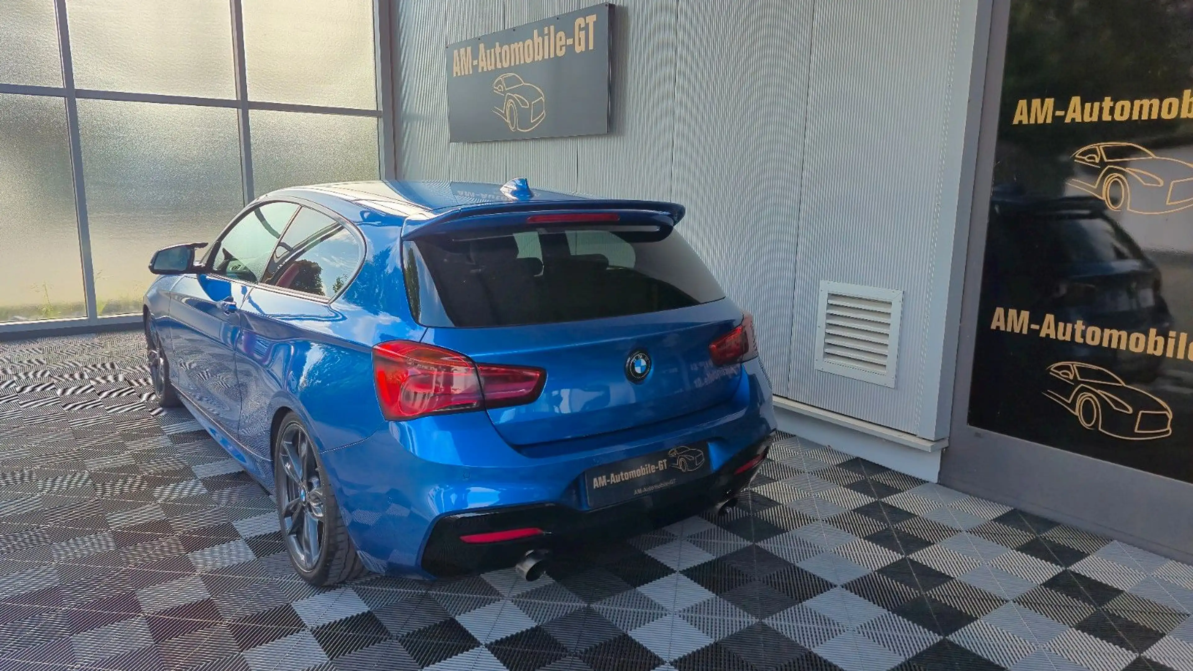 BMW 135 1 Limousine 3-trg. M135 i*RWD*LED* — photo 5
