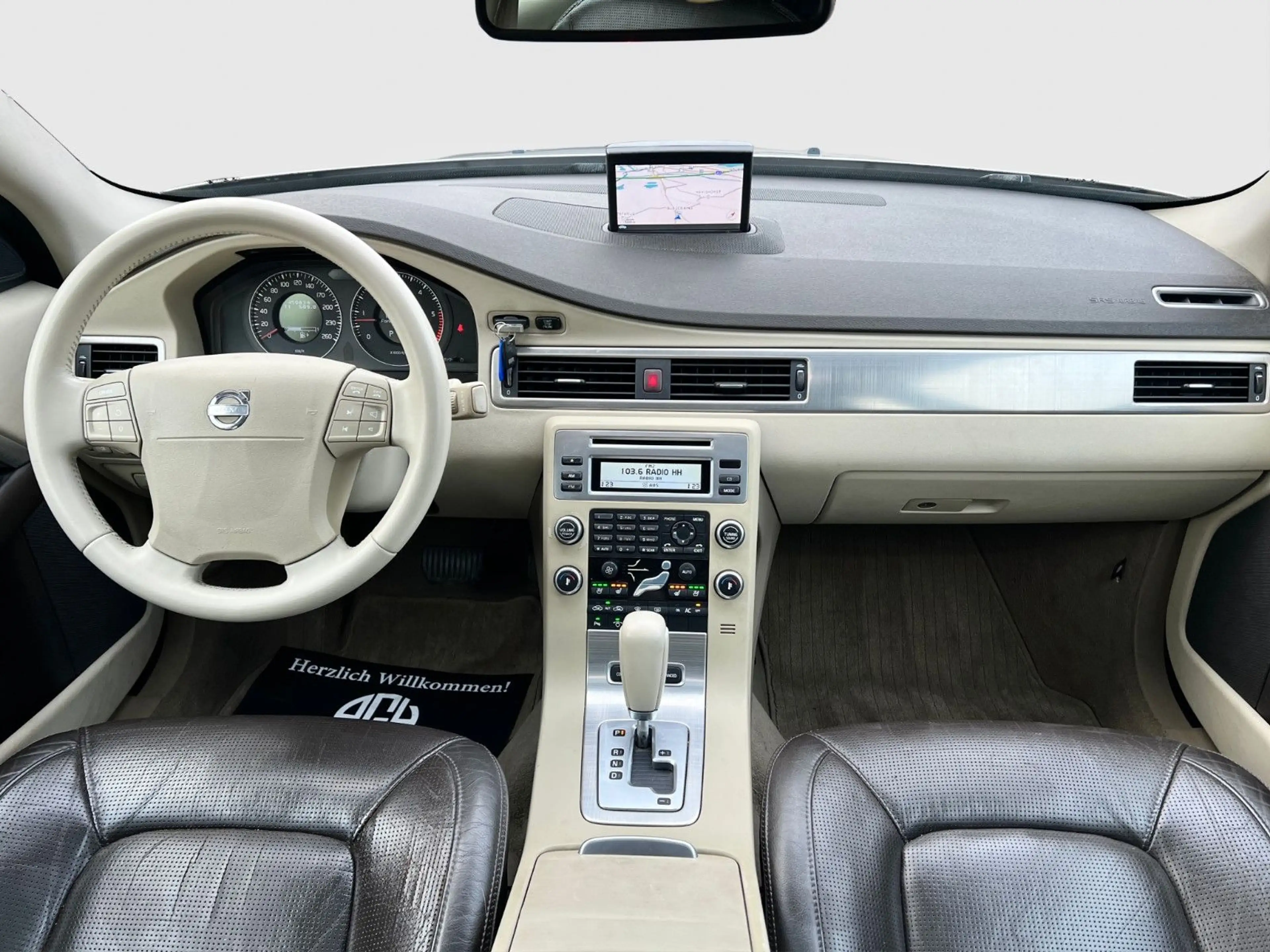Volvo XC70 Summum D5 AWD*Wie 150TKM*1.Hand*SitzKlima* — photo 15