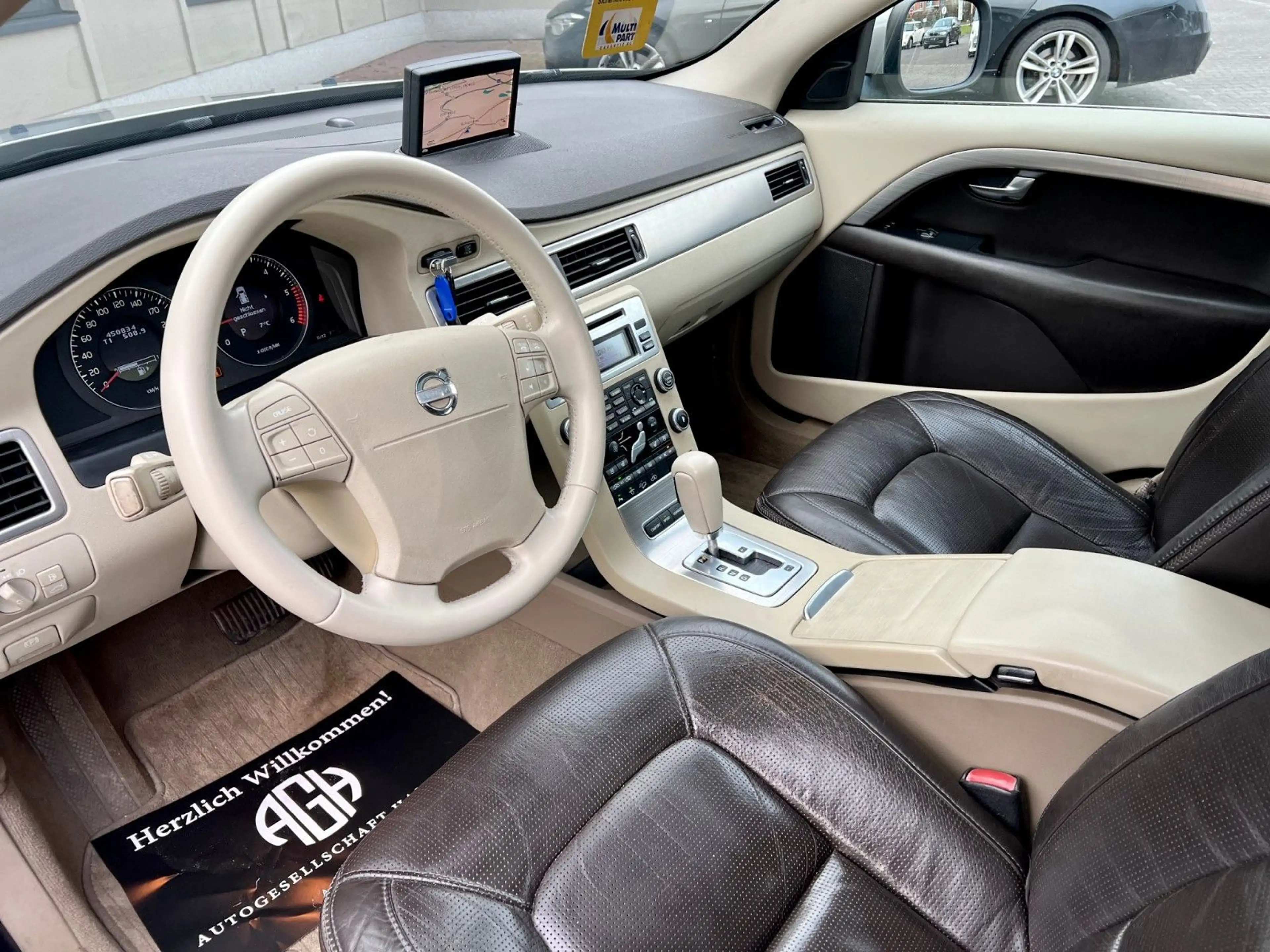 Volvo XC70 Summum D5 AWD*Wie 150TKM*1.Hand*SitzKlima* — photo 14
