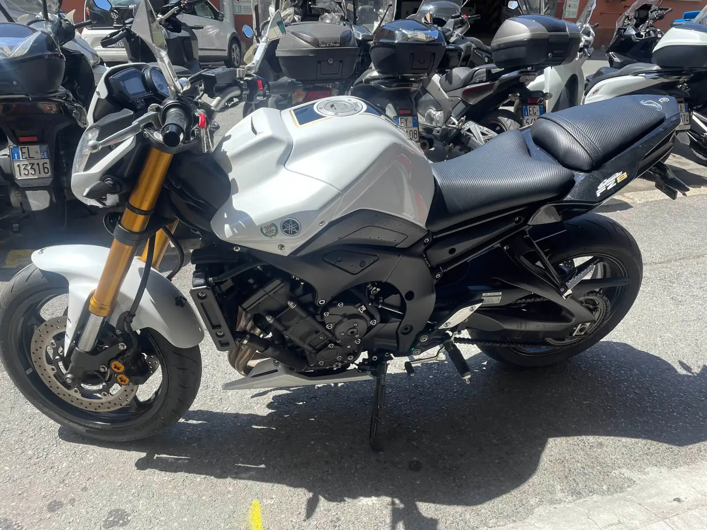 Yamaha FZ 8 abs Bianco - 2