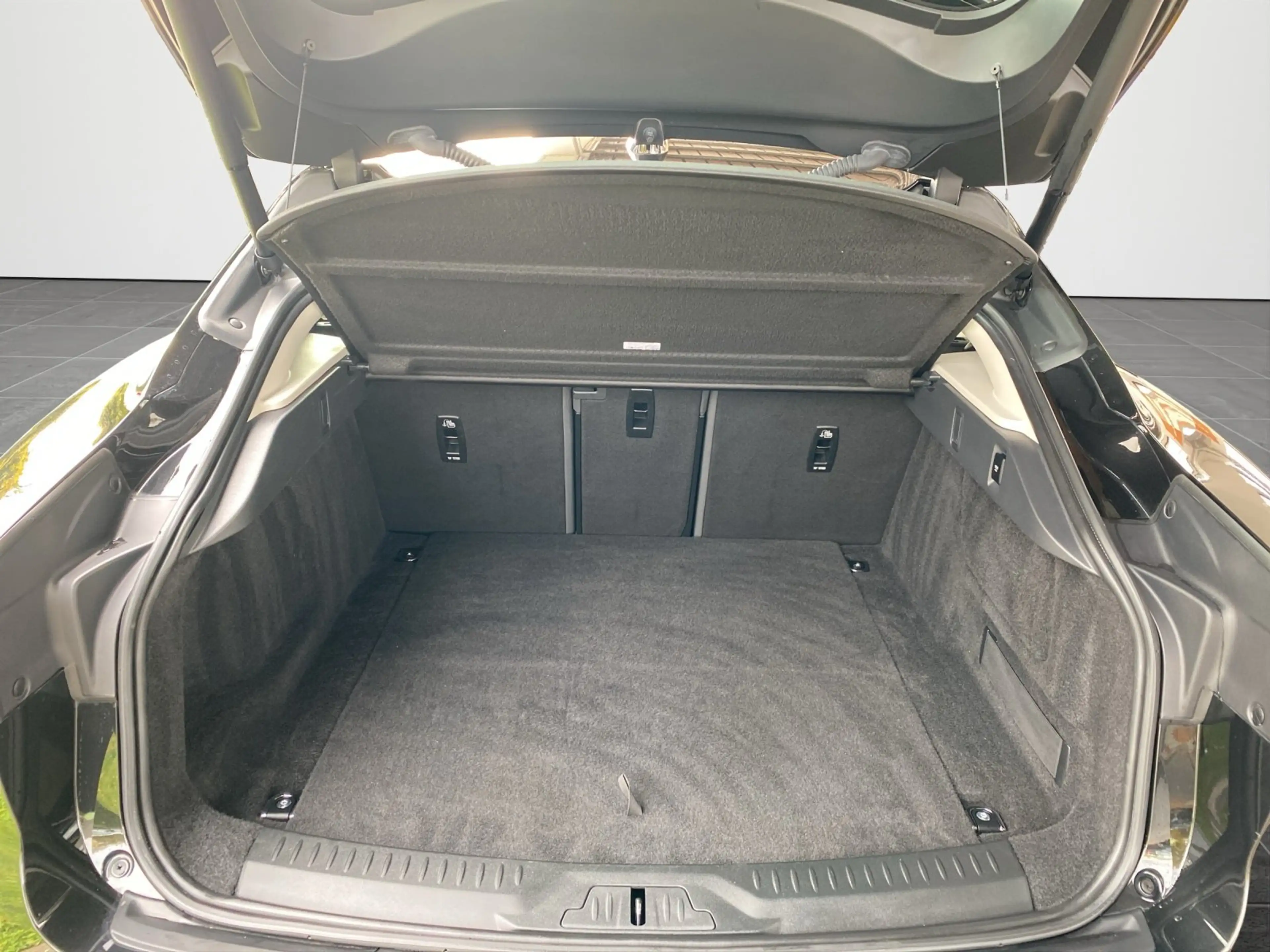Jaguar I-Pace EV400 S ACC*LED*Navi*StHzg*WiPa*AWD — photo 14
