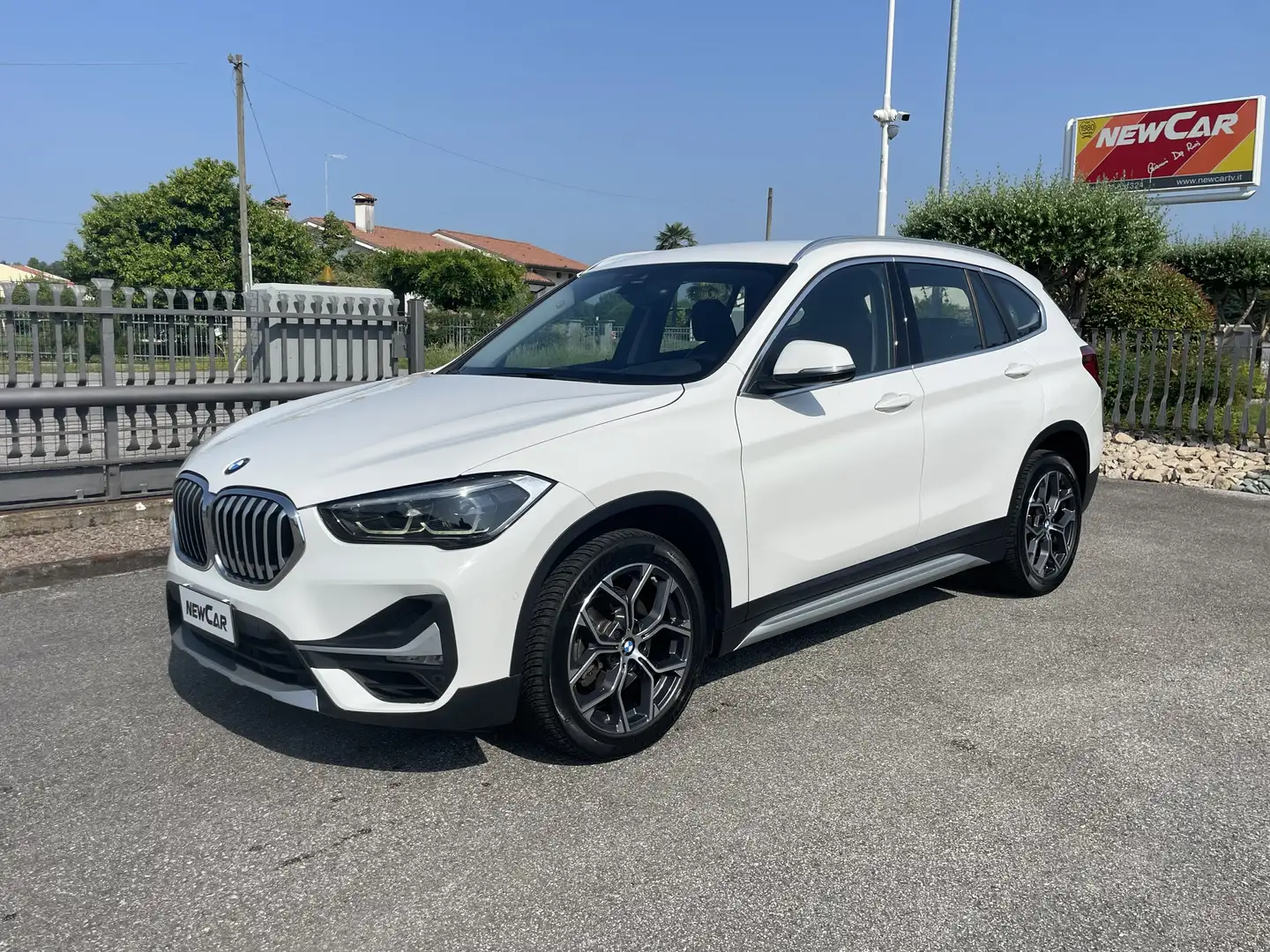 BMW X1 sdrive18i xLine 140cv auto Bianco - 1