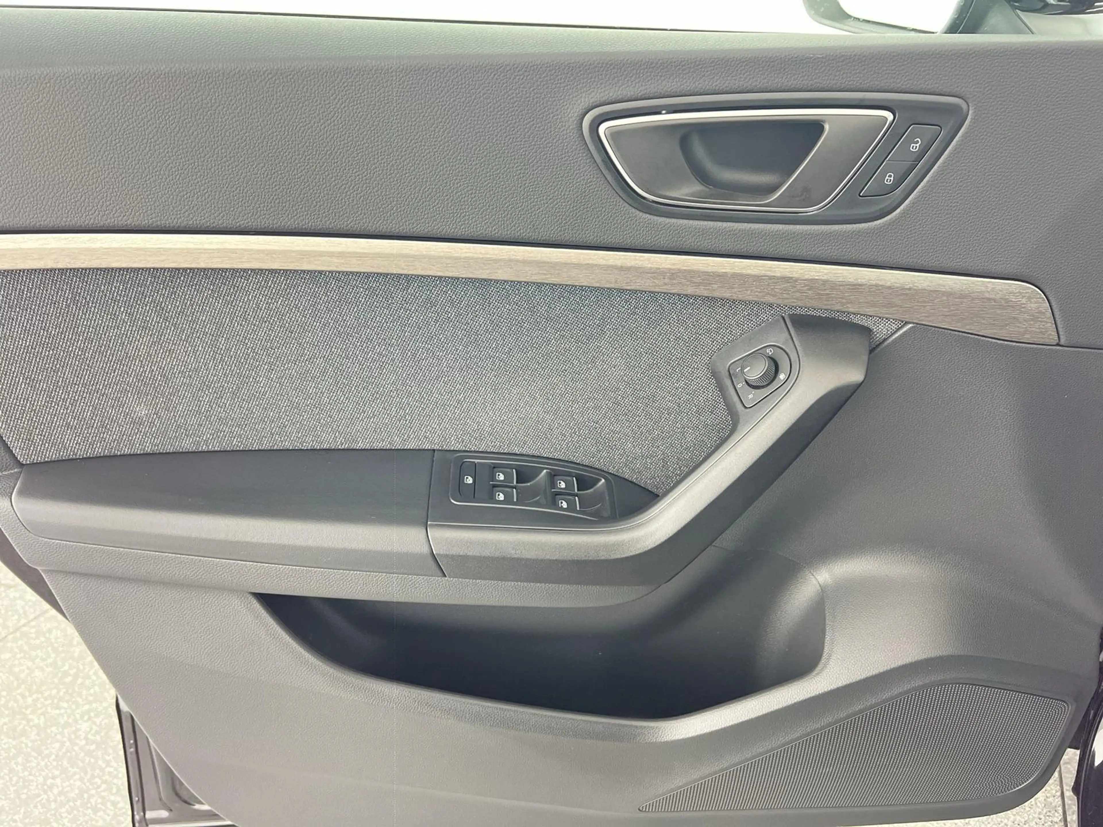 SEAT Ateca Xperience 1.5TSI*SHZ*LKH*RFK*AHK*uvm — photo 11