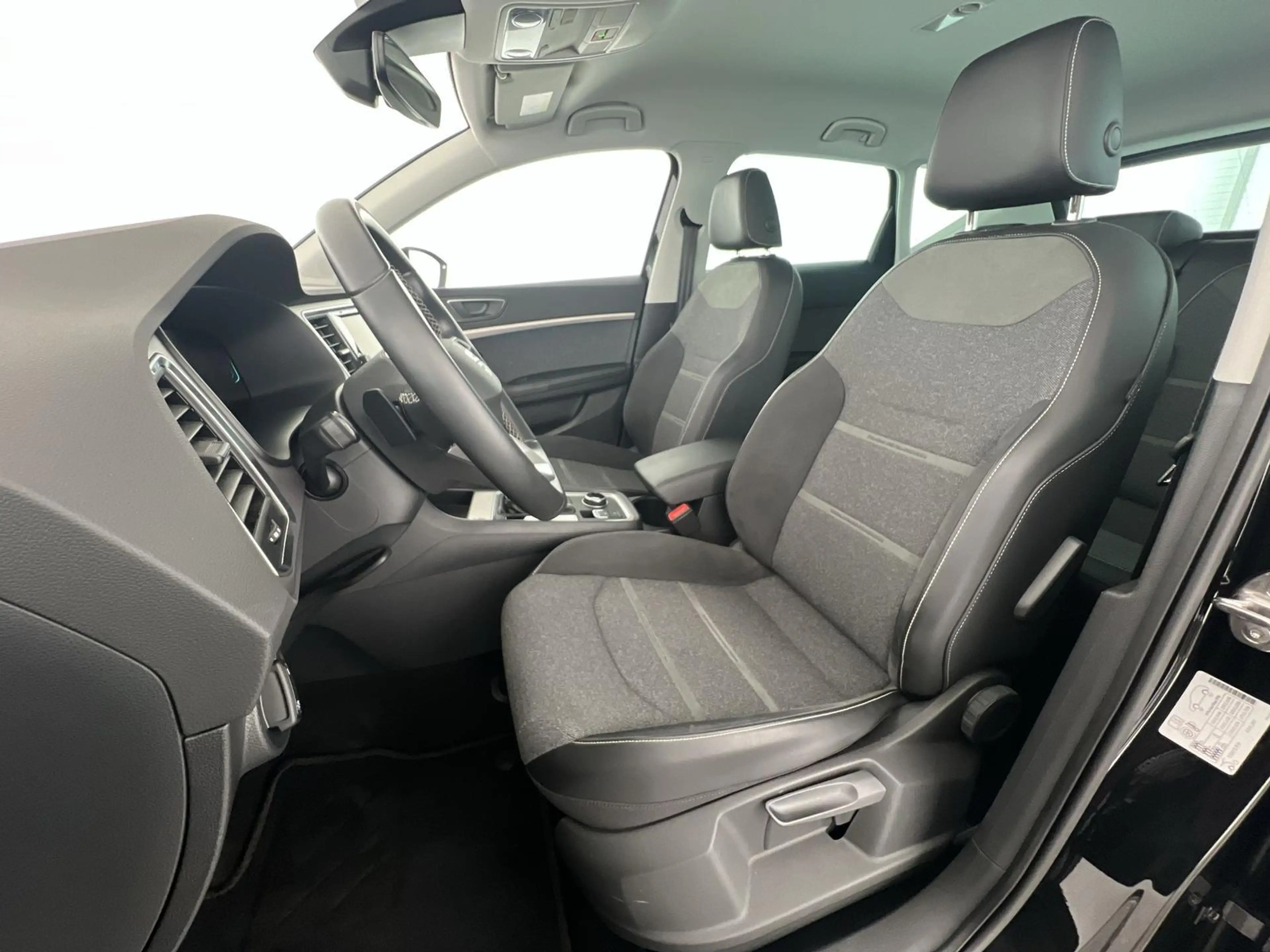 SEAT Ateca Xperience 1.5TSI*SHZ*LKH*RFK*AHK*uvm — photo 7